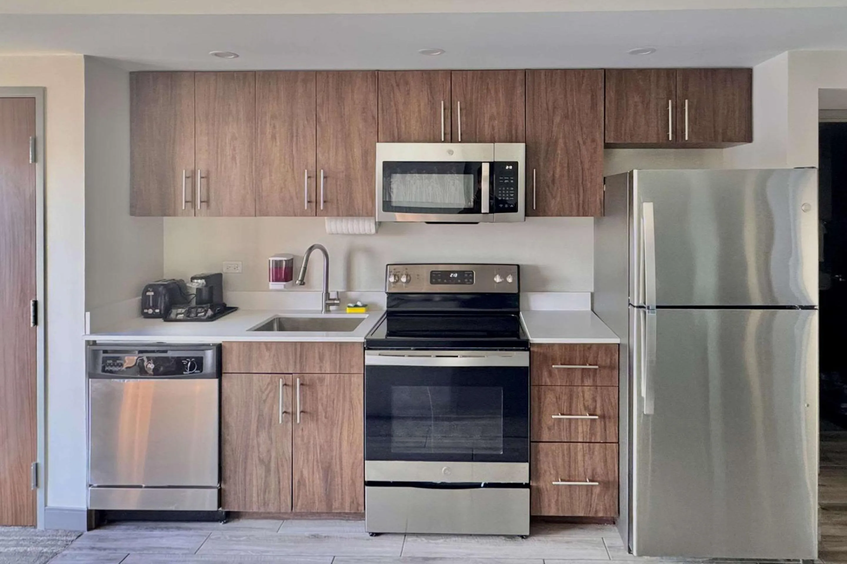Bedroom in Sleep Inn Oakbrook Terrace - Chicago