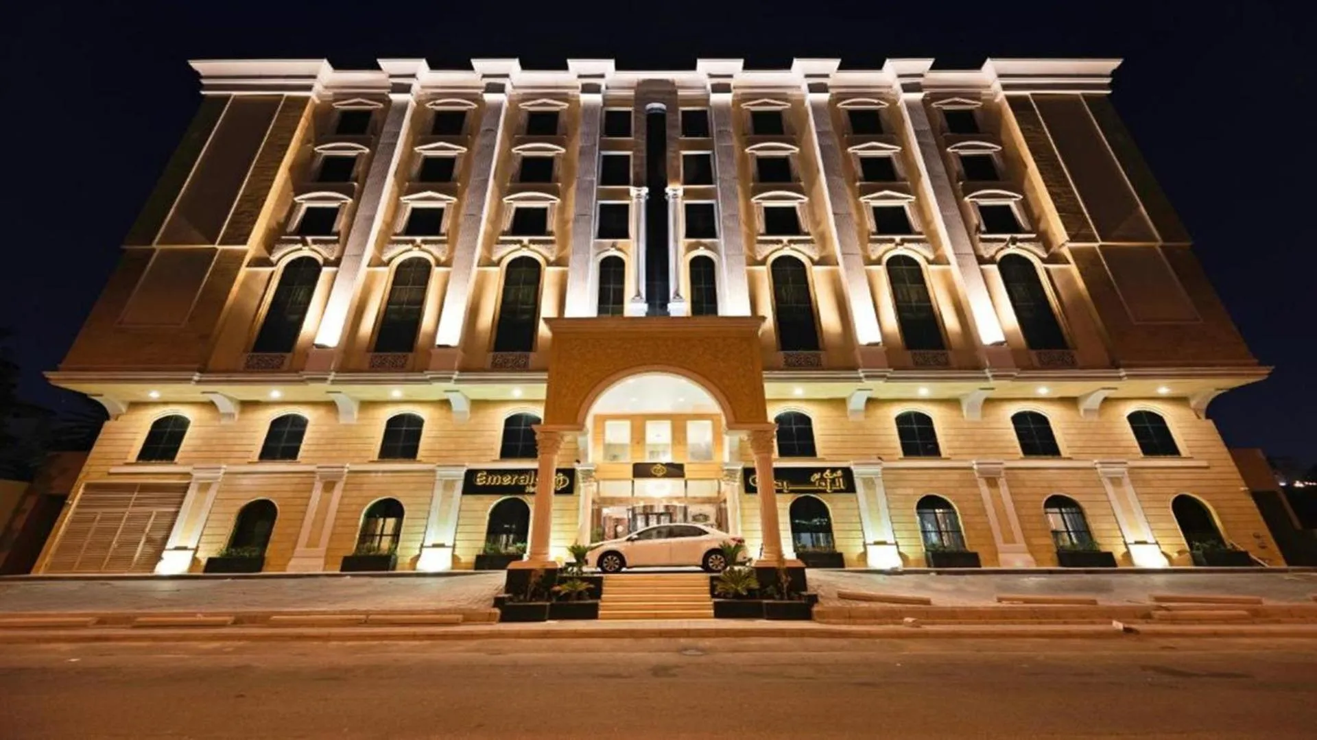 Property building in Sunday Emerald Hotel