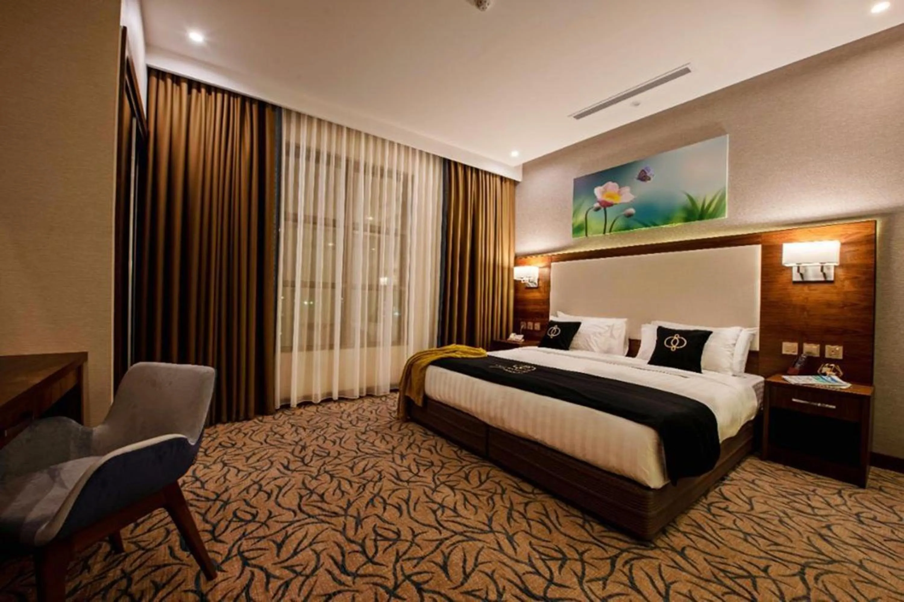 Photo of the whole room, Bed in Sunday Emerald Hotel