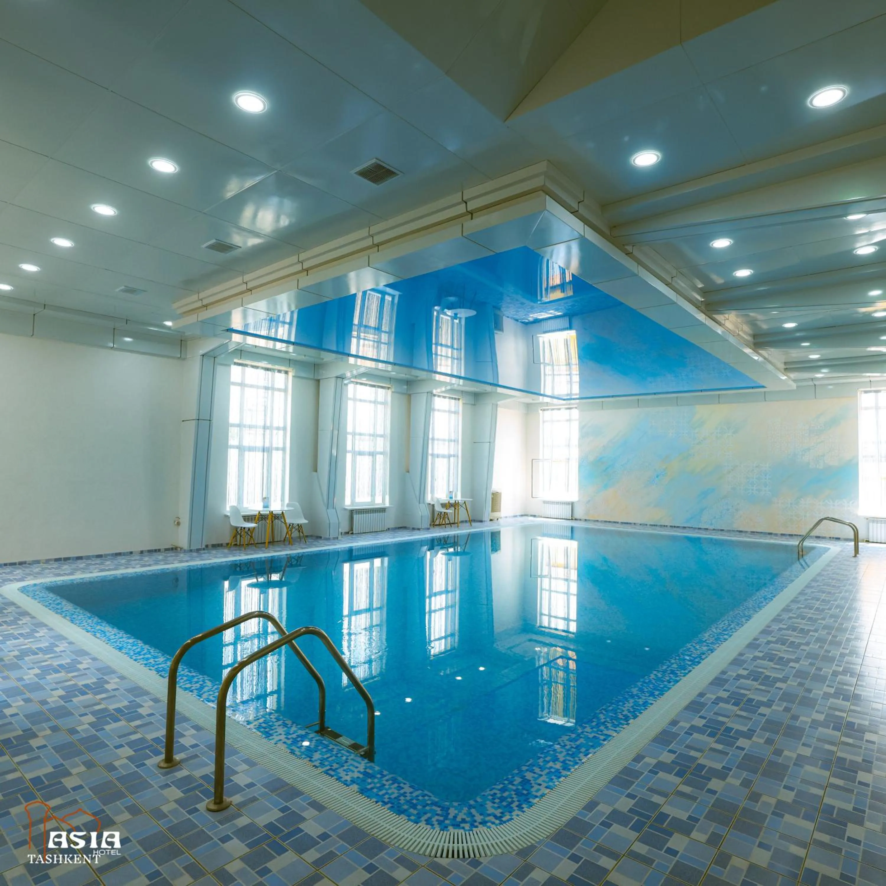 Swimming pool in Asia Tashkent Hotel