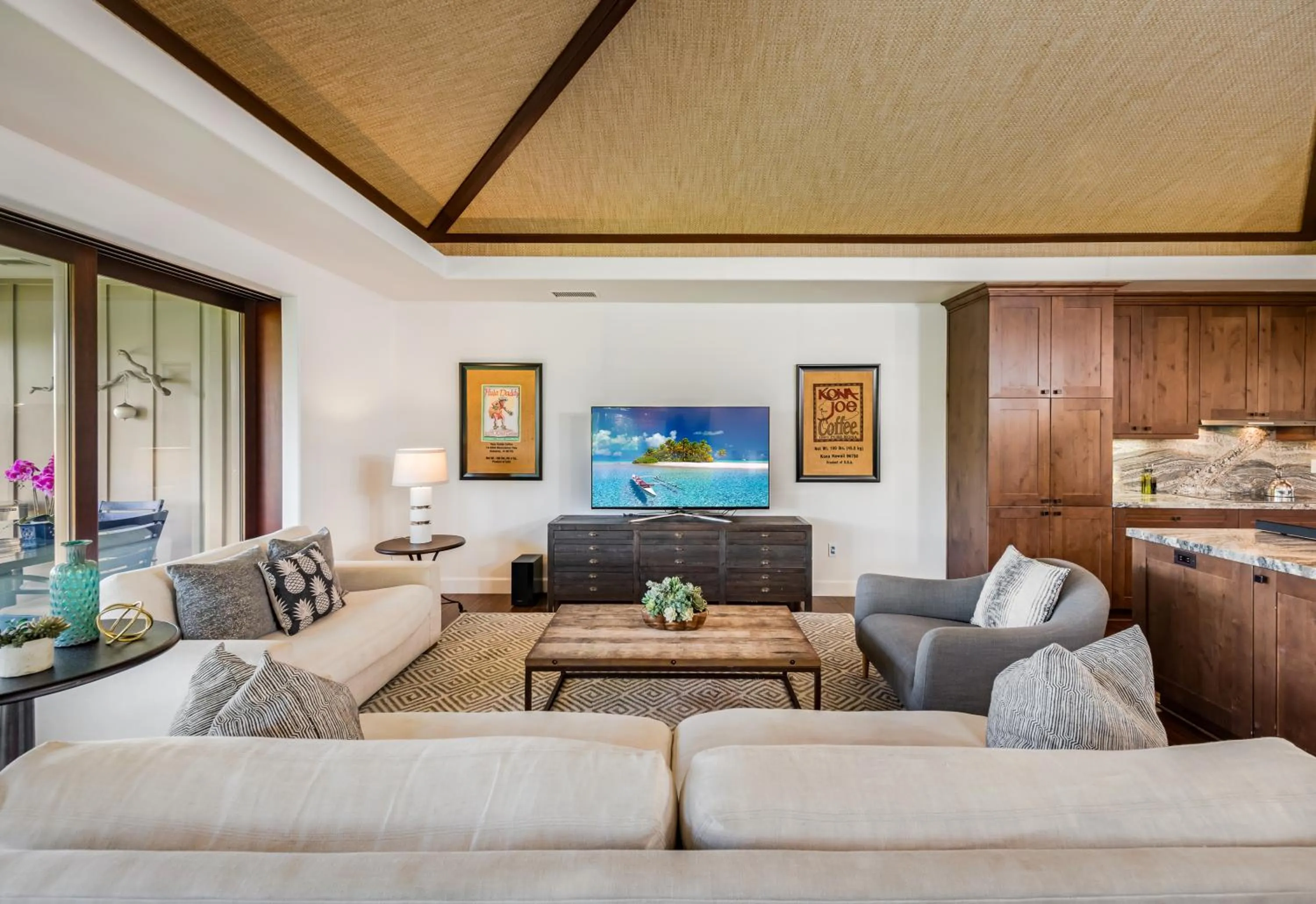 Living room in Mauna Lani Luxury Vacation Villas - CoralTree Residence Collection