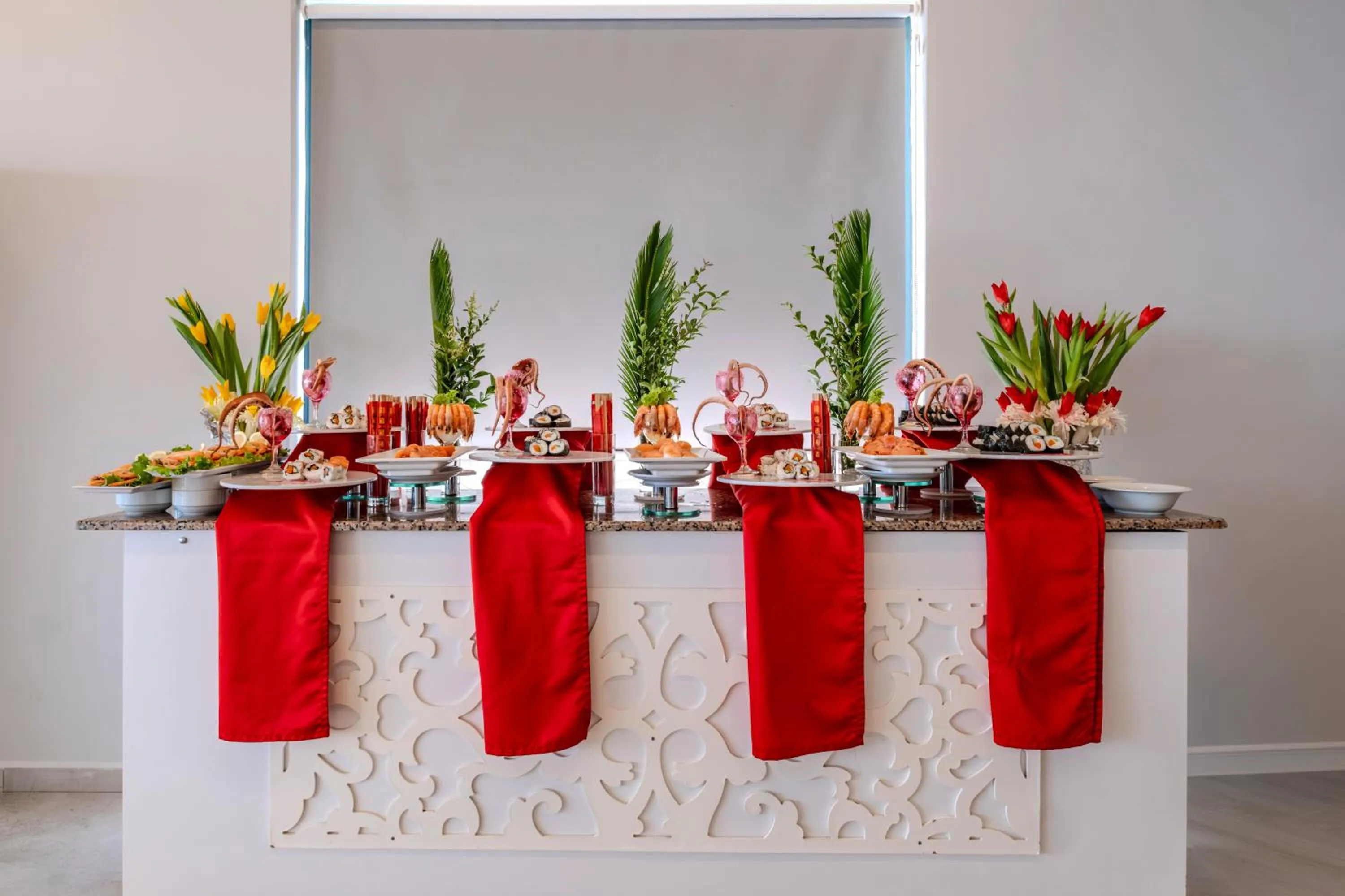 Restaurant/places to eat in Adora Calma Beach Hotel Adults Only