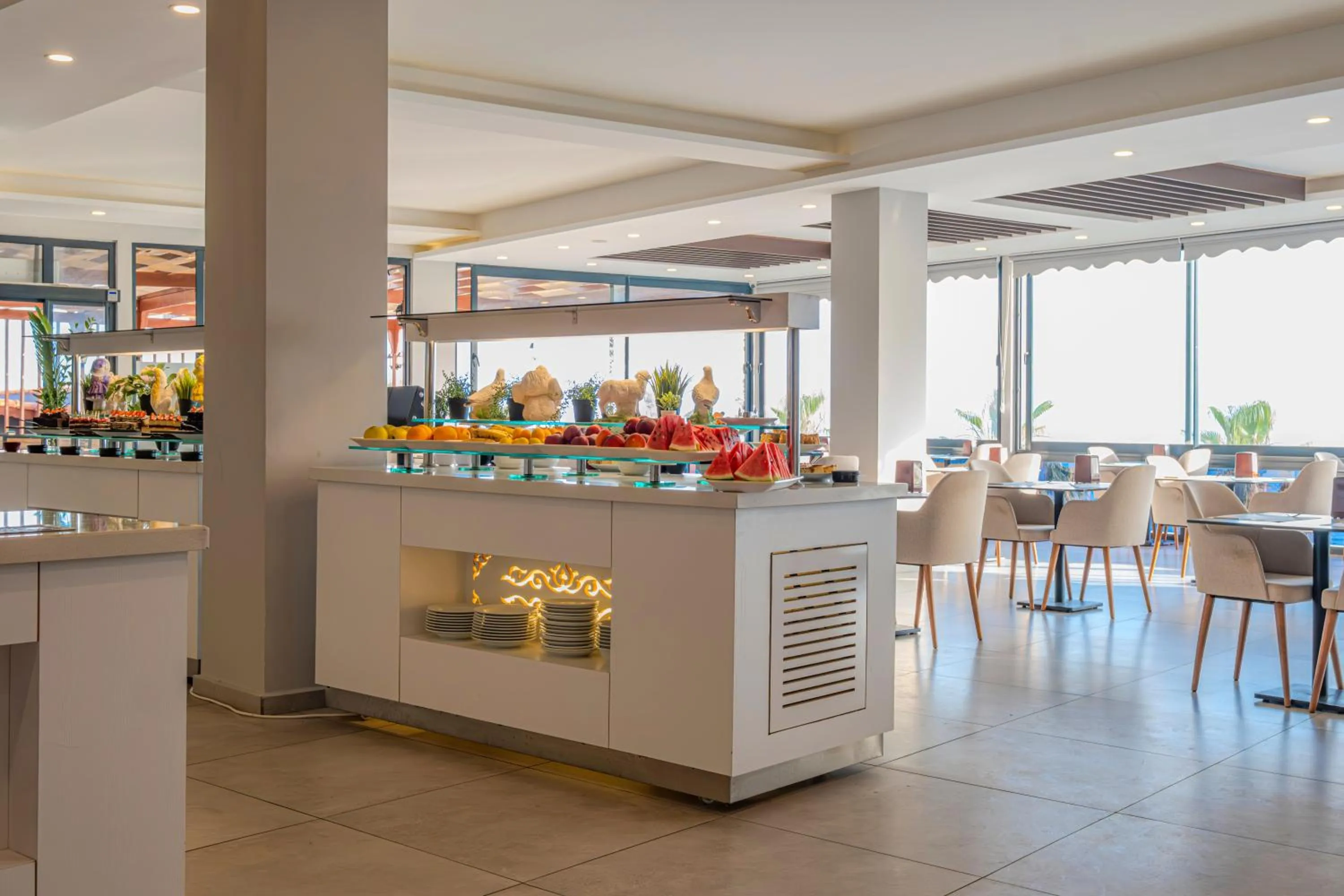 Restaurant/places to eat in Adora Calma Beach Hotel Adults Only