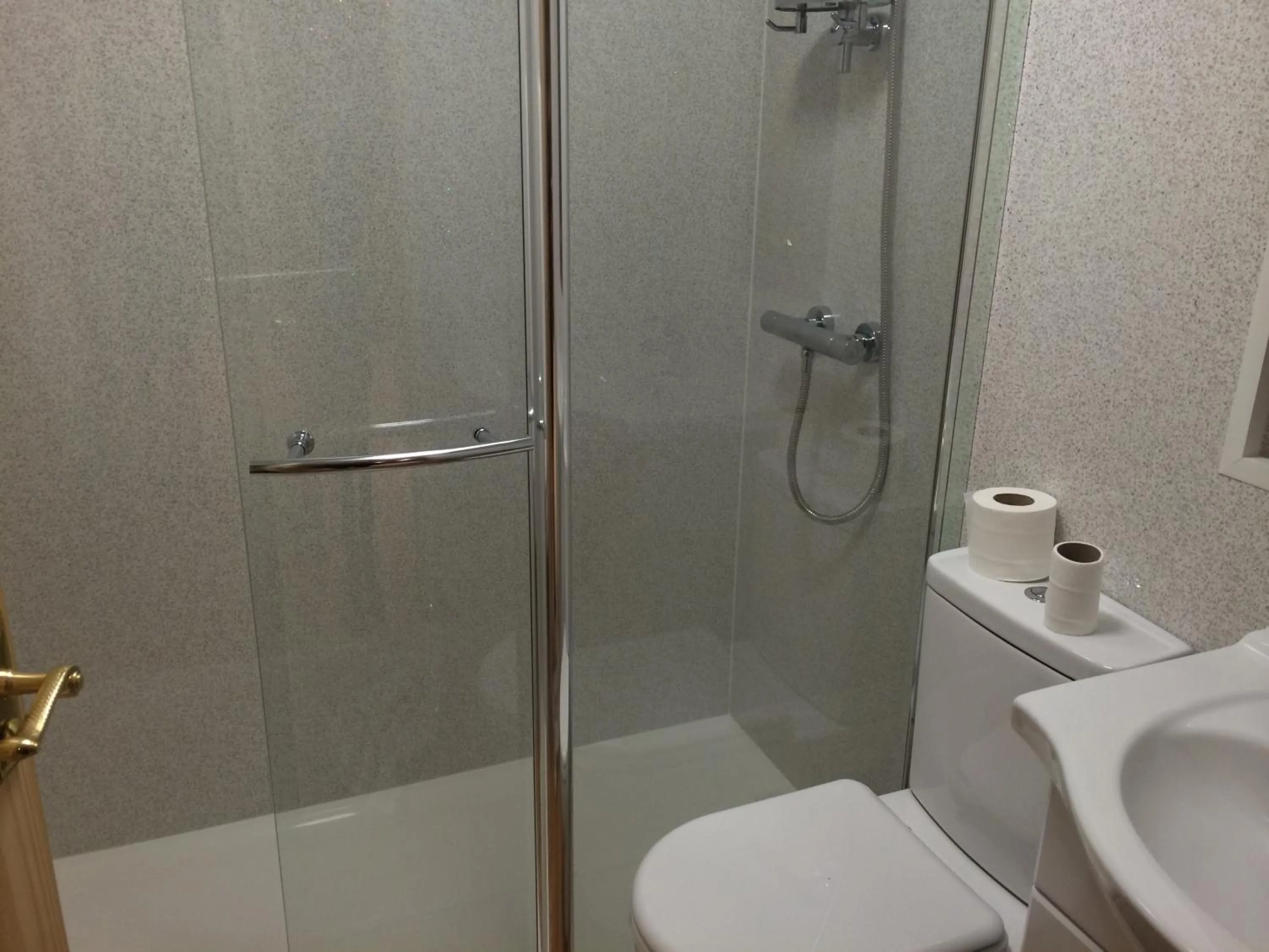 Toilet in Orme View Lodges