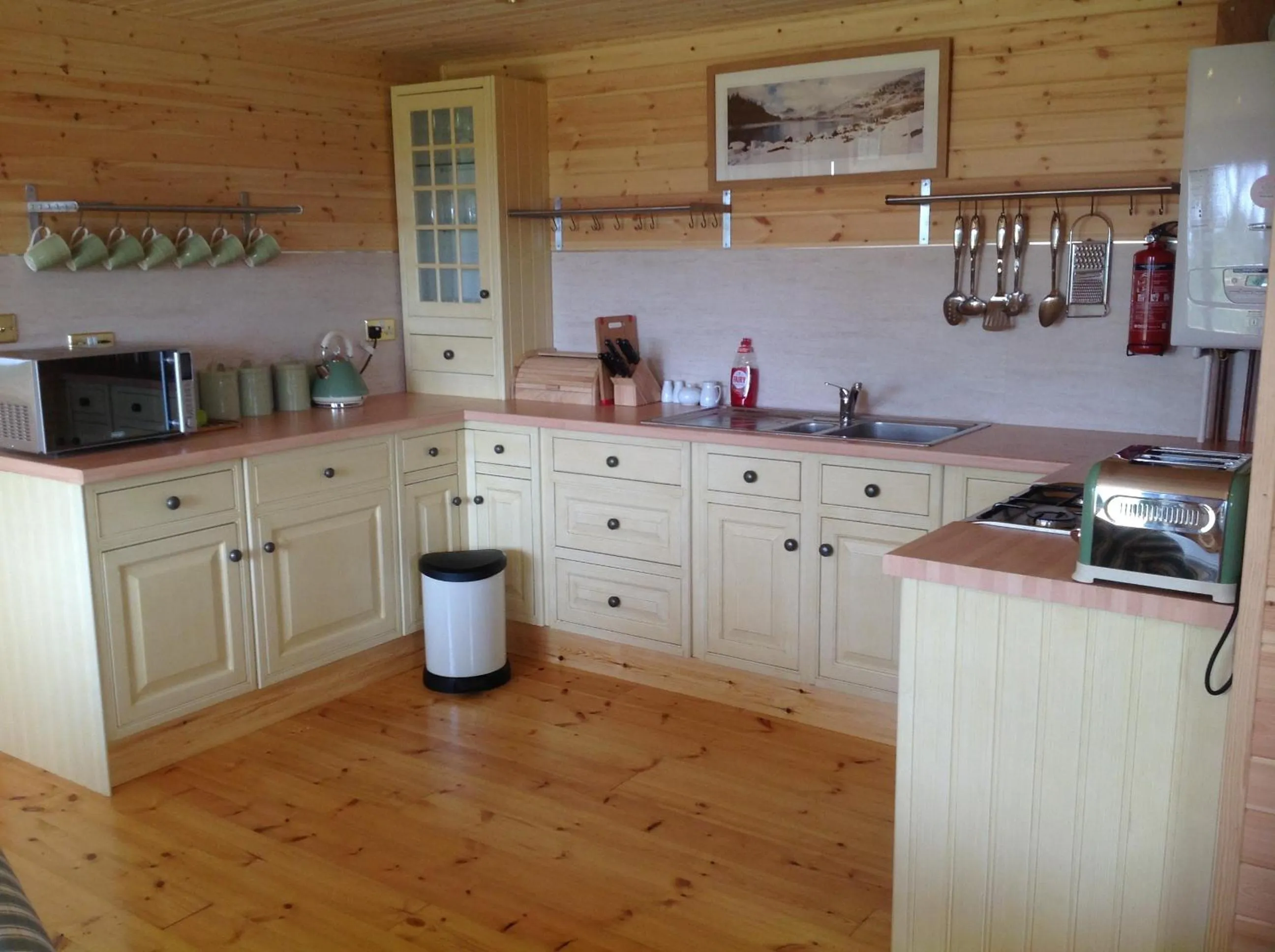 Kitchen or kitchenette in Orme View Lodges