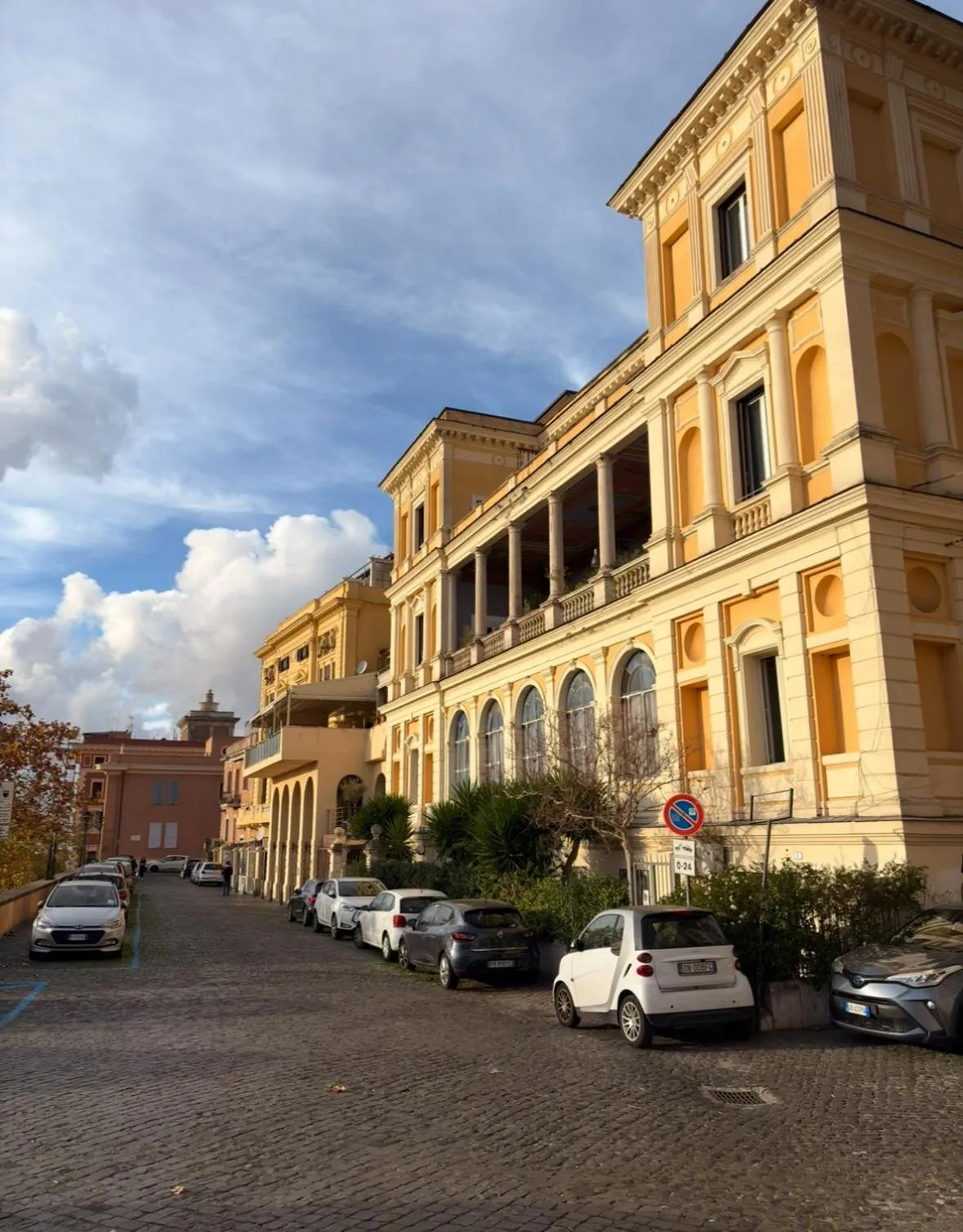 Property building in Marilyn's House 2