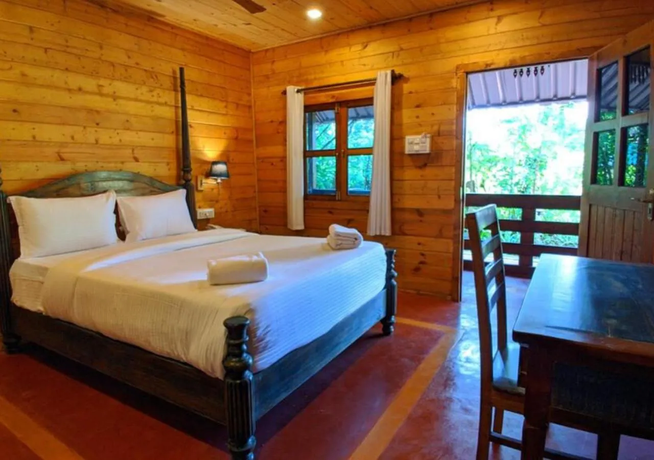 Lotus Feet Cottages, 100 Odd Meters from Morjim Beach