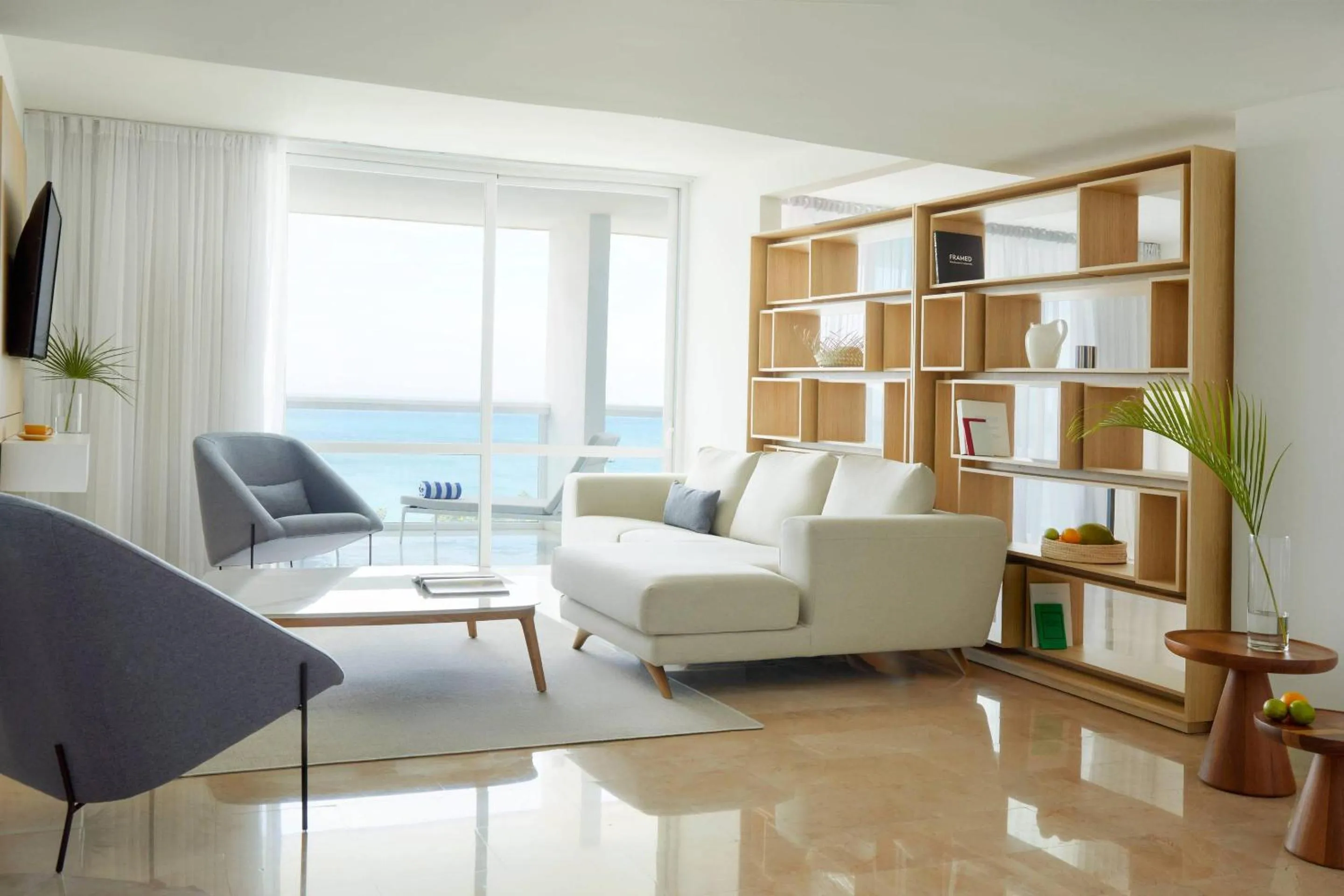 Bedroom in Radisson Blu Aruba