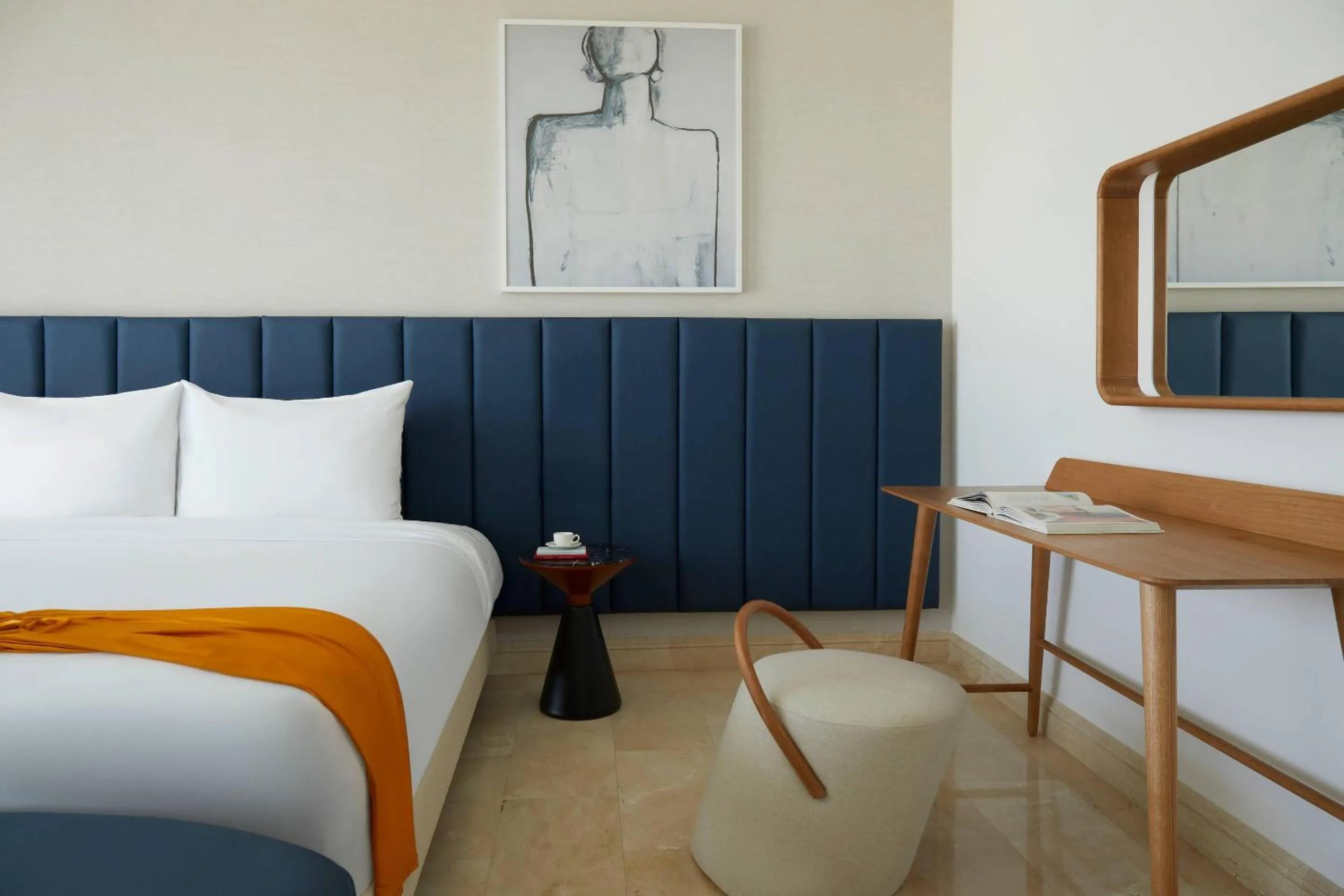 Bedroom, Bed in Radisson Blu Aruba