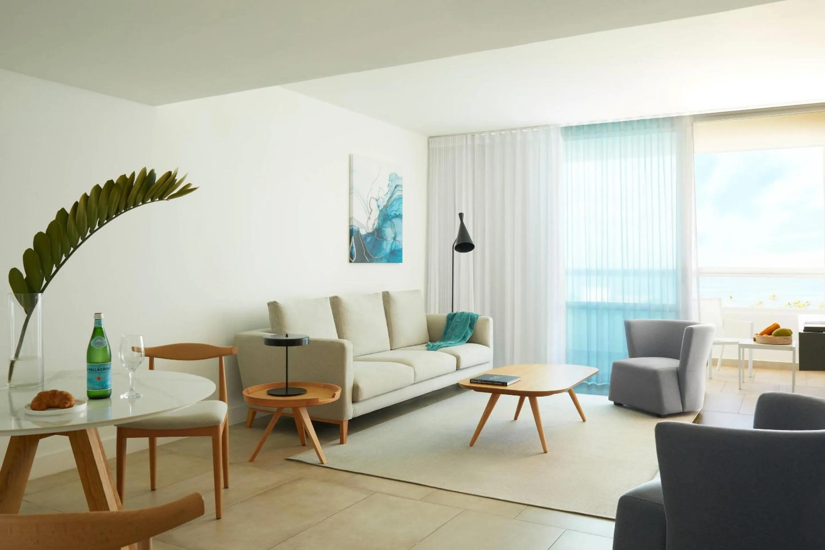 Bedroom in Radisson Blu Aruba