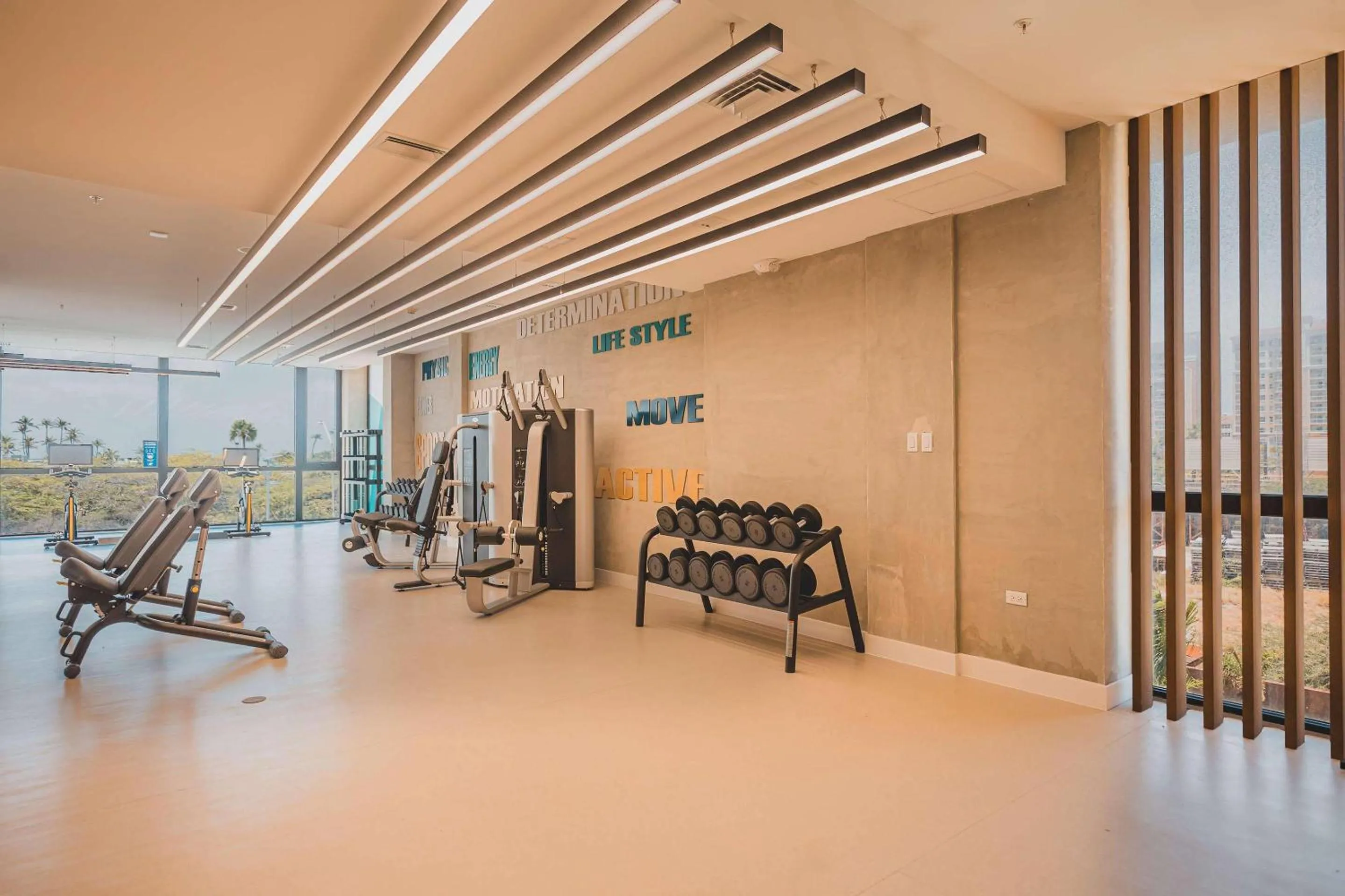 Fitness centre/facilities in Radisson Blu Aruba