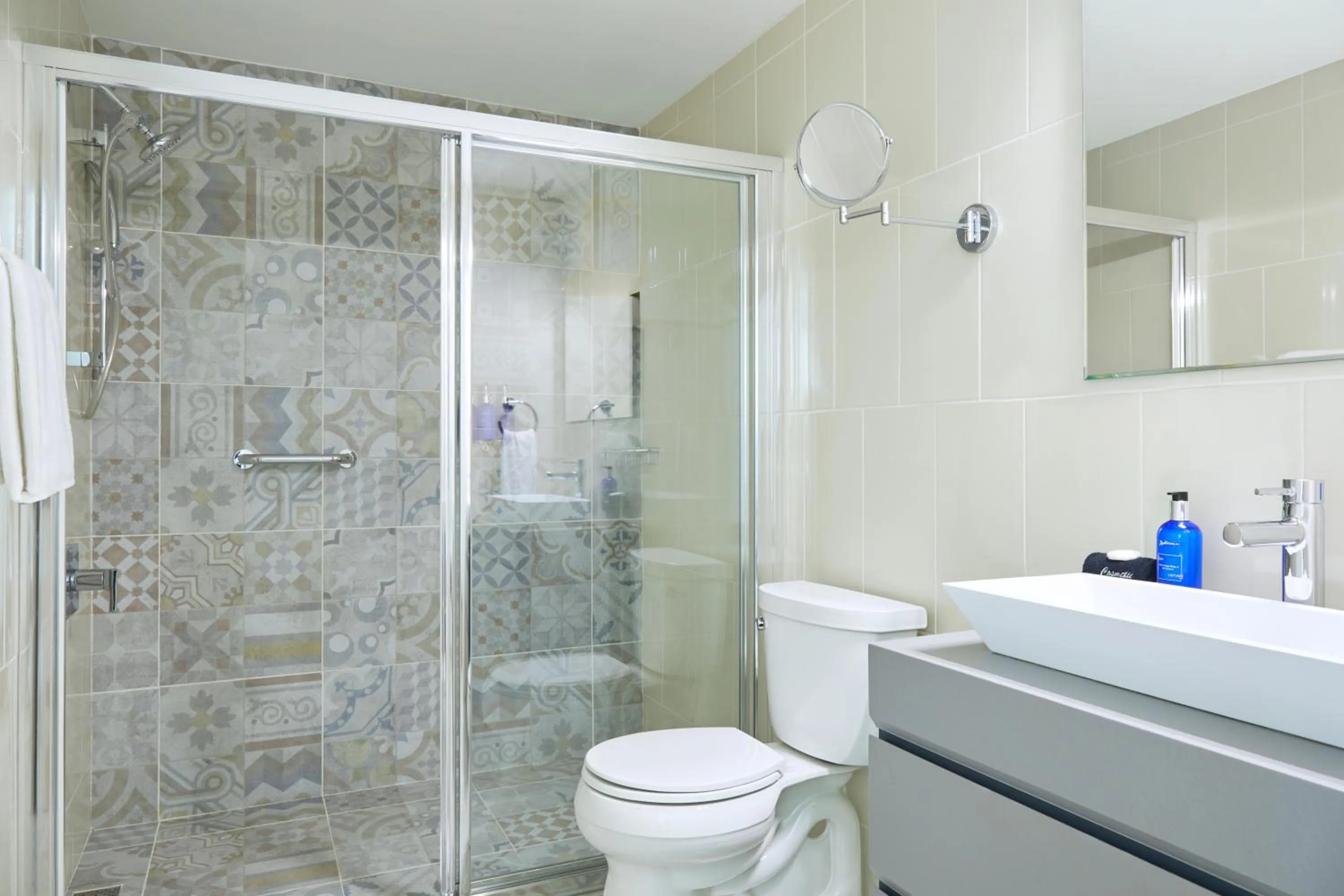 Bathroom in Radisson Blu Aruba