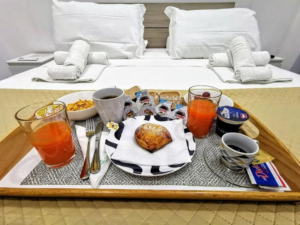 Bed in DUOMO 152 NAPOLI