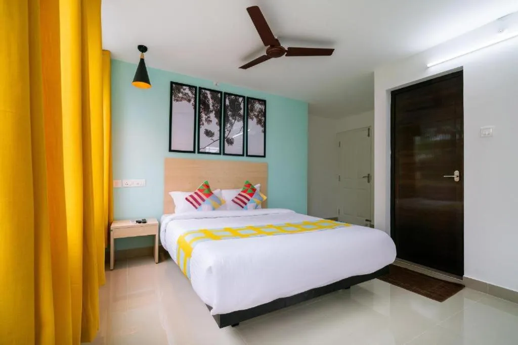 Bed in Flamingo Suites