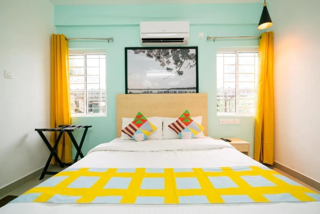 Bed in Flamingo Suites