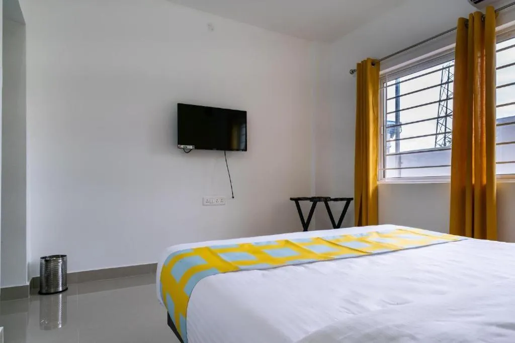 Bed in Flamingo Suites