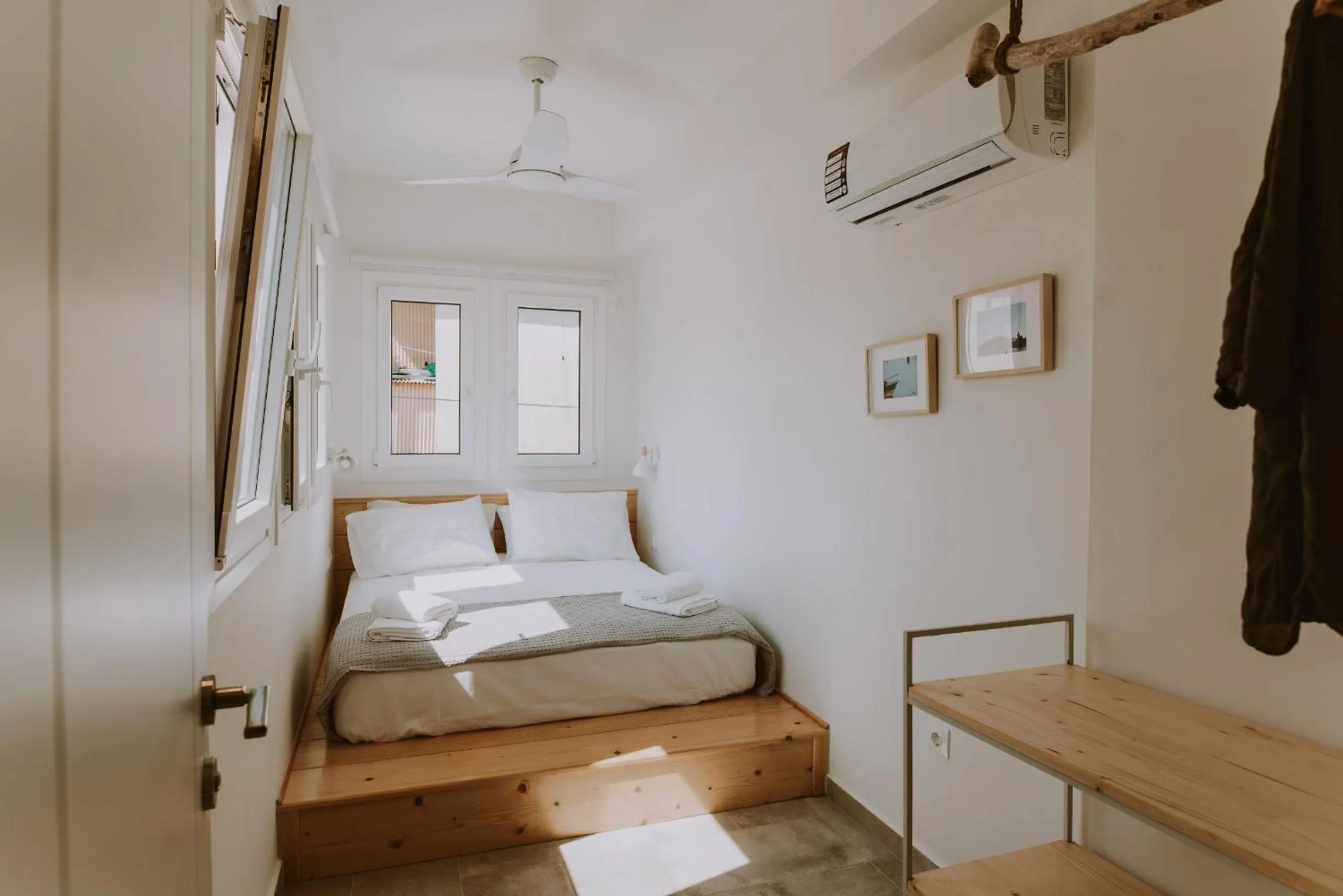 Bed in ERIEL Boutique Apartments