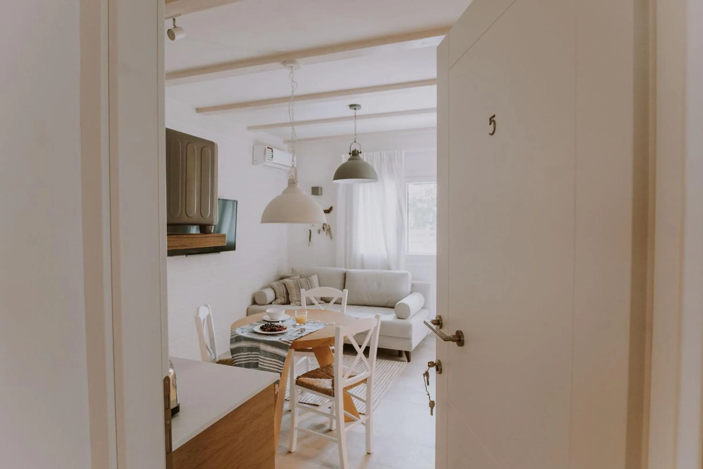 TV and multimedia in ERIEL Boutique Apartments