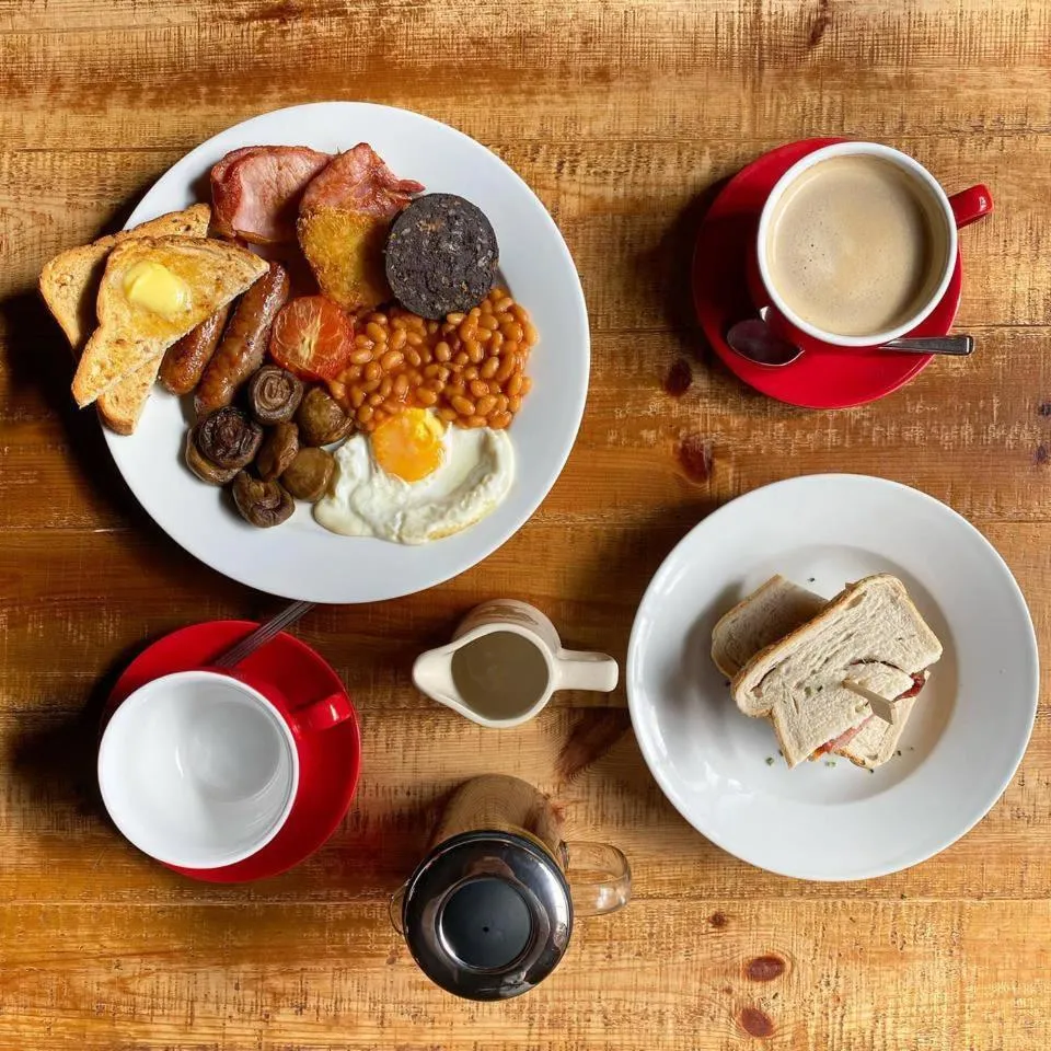 Food and drinks in The Crown Inn at Benson