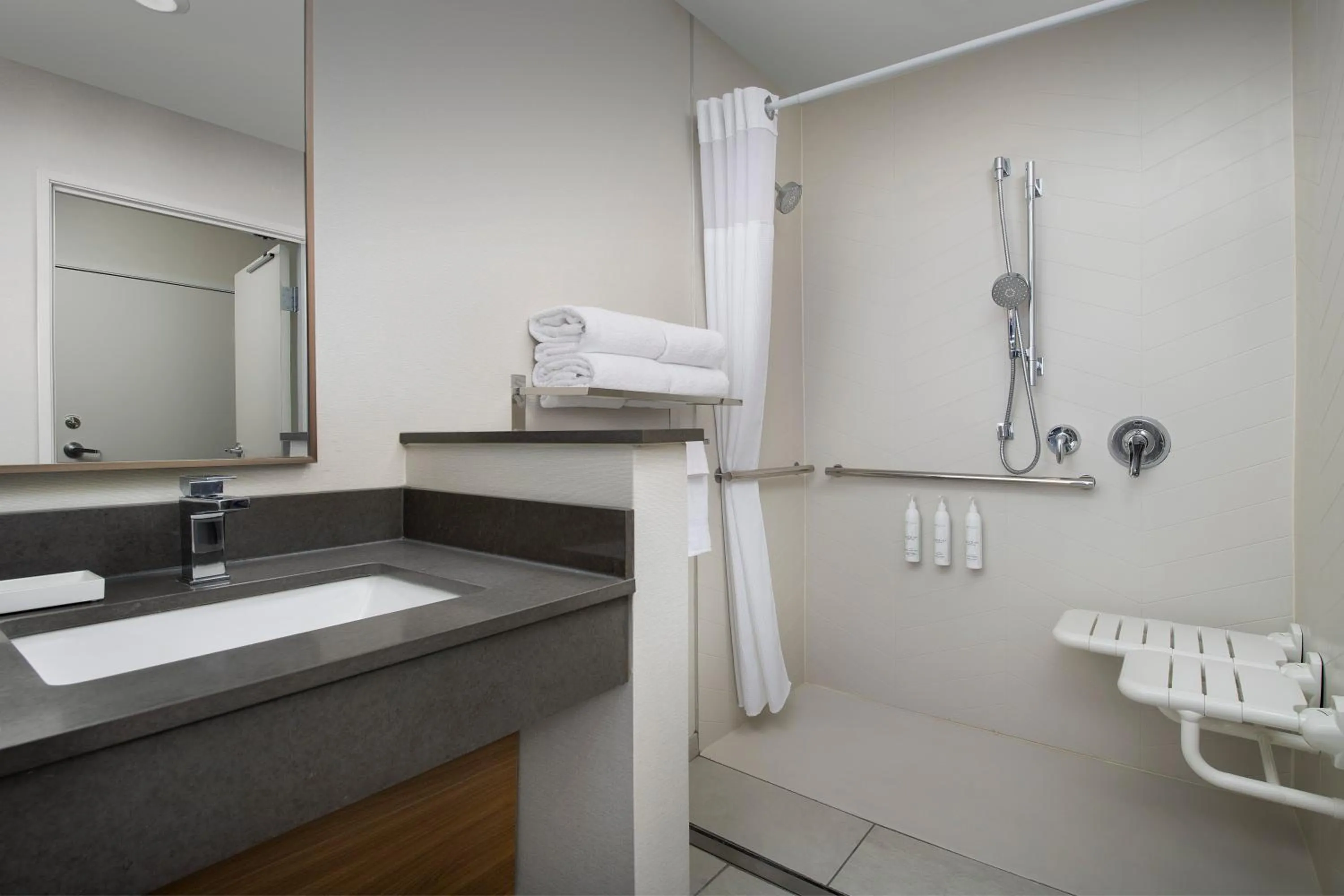 Shower in Fairfield by Marriott Inn & Suites Aberdeen