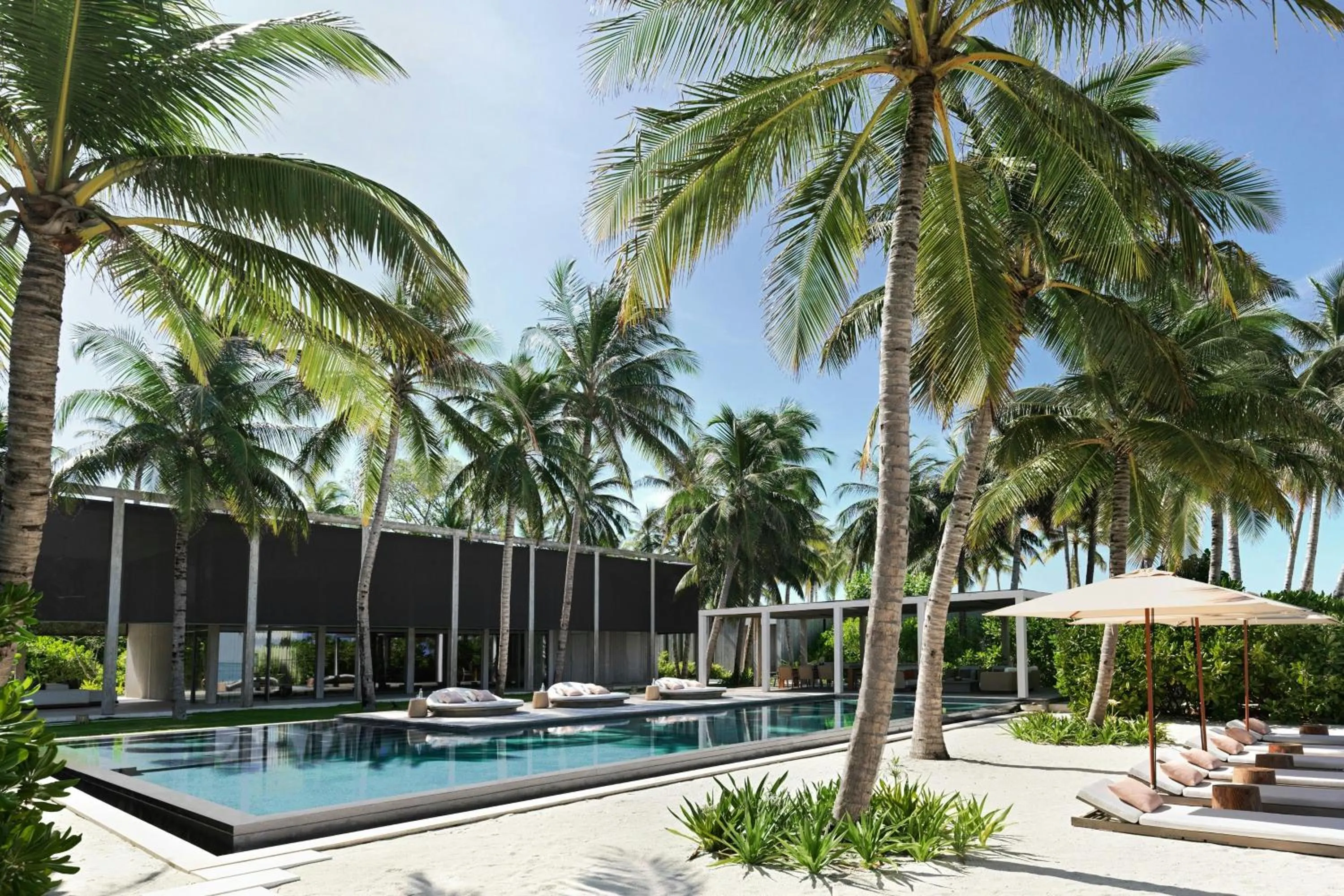 Property building in The Ritz-Carlton Maldives, Fari Islands