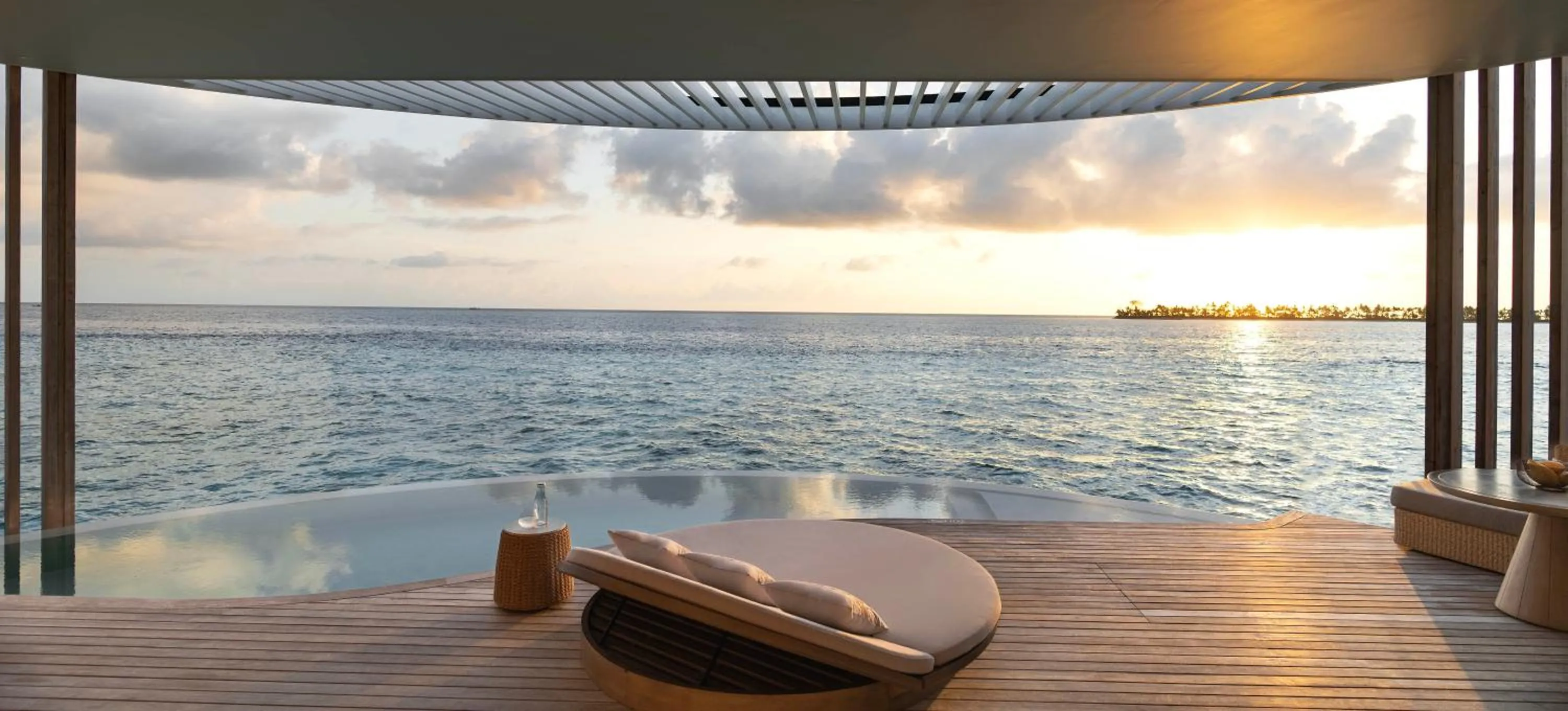 Seating area in The Ritz-Carlton Maldives, Fari Islands