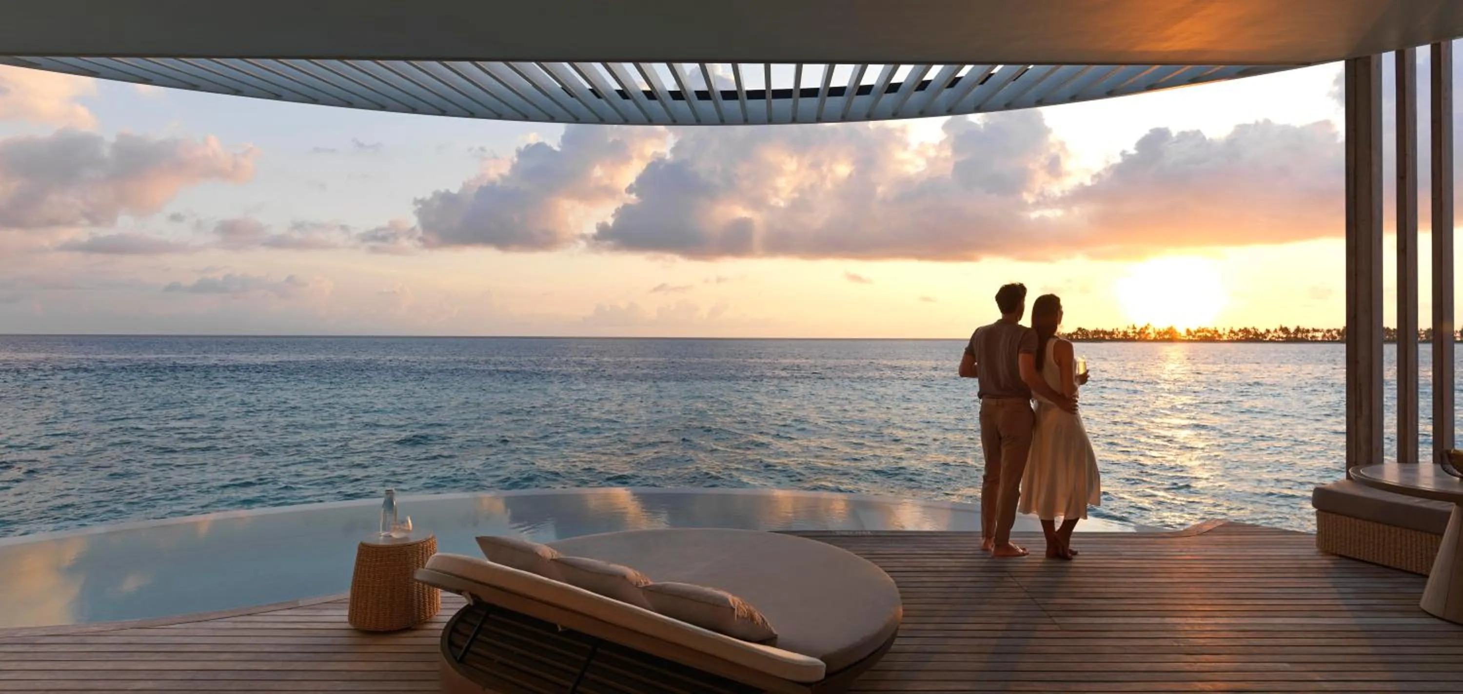 Sunset in The Ritz-Carlton Maldives, Fari Islands