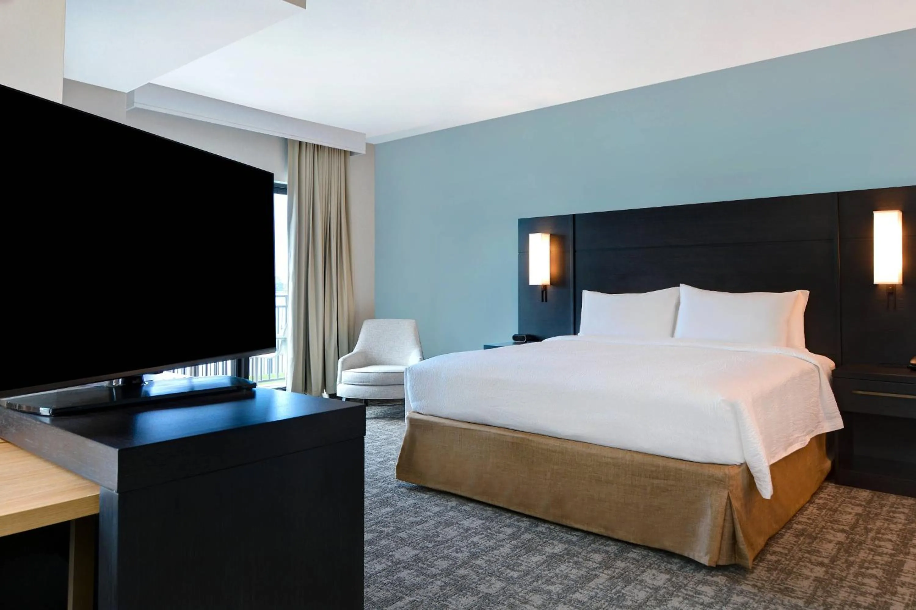 Photo of the whole room, Bed in Residence Inn by Marriott Fort Walton Beach