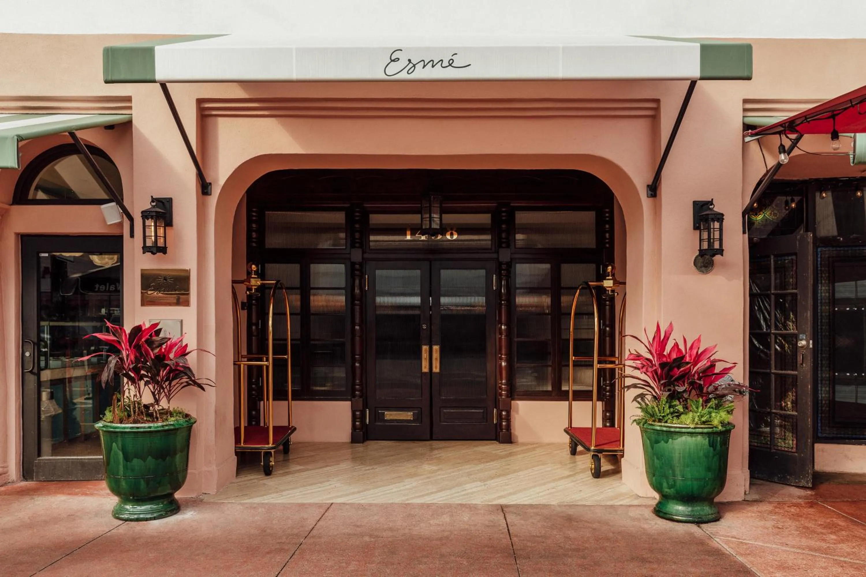 Facade/entrance in Esme Miami Beach