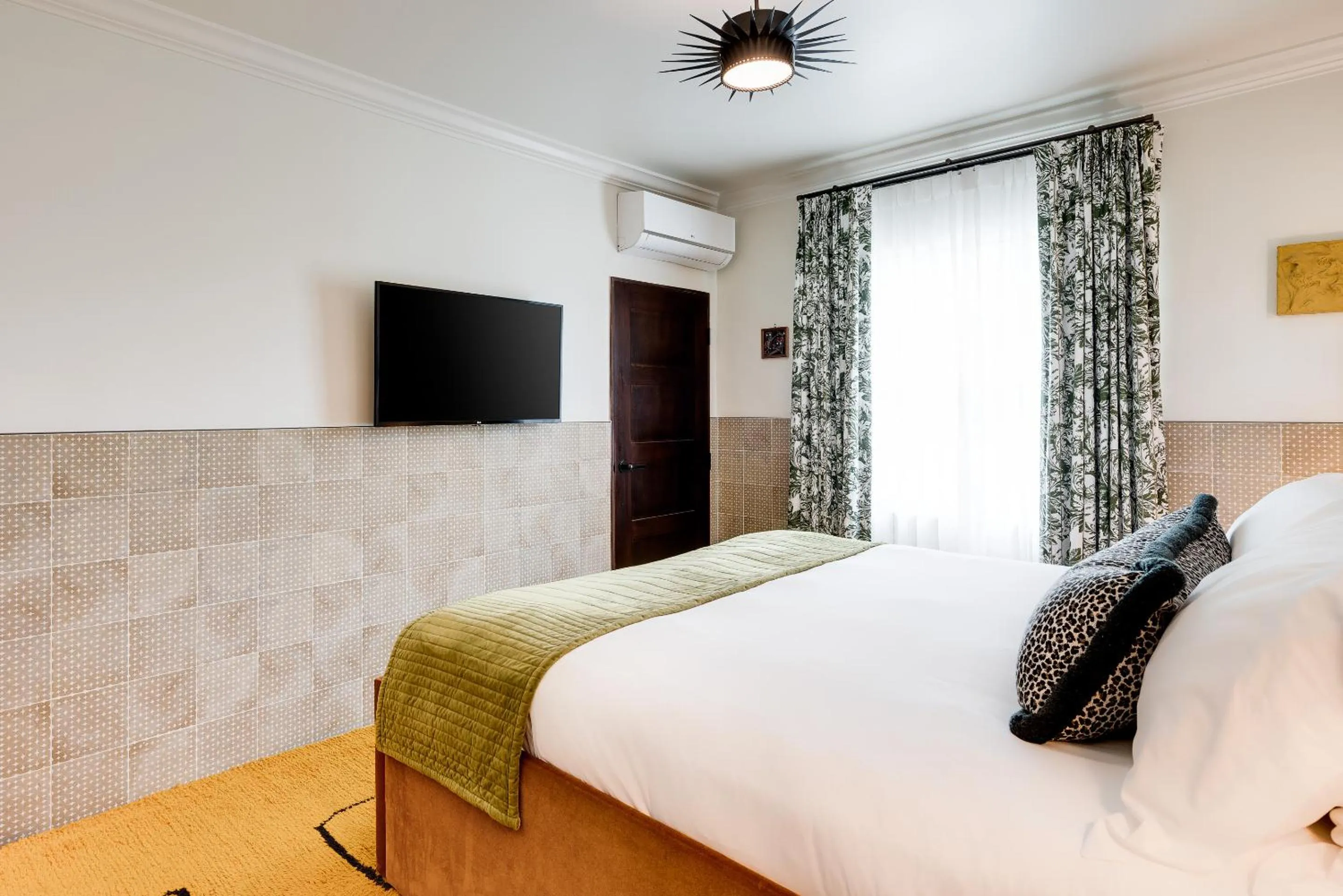 Bed in Esme Miami Beach