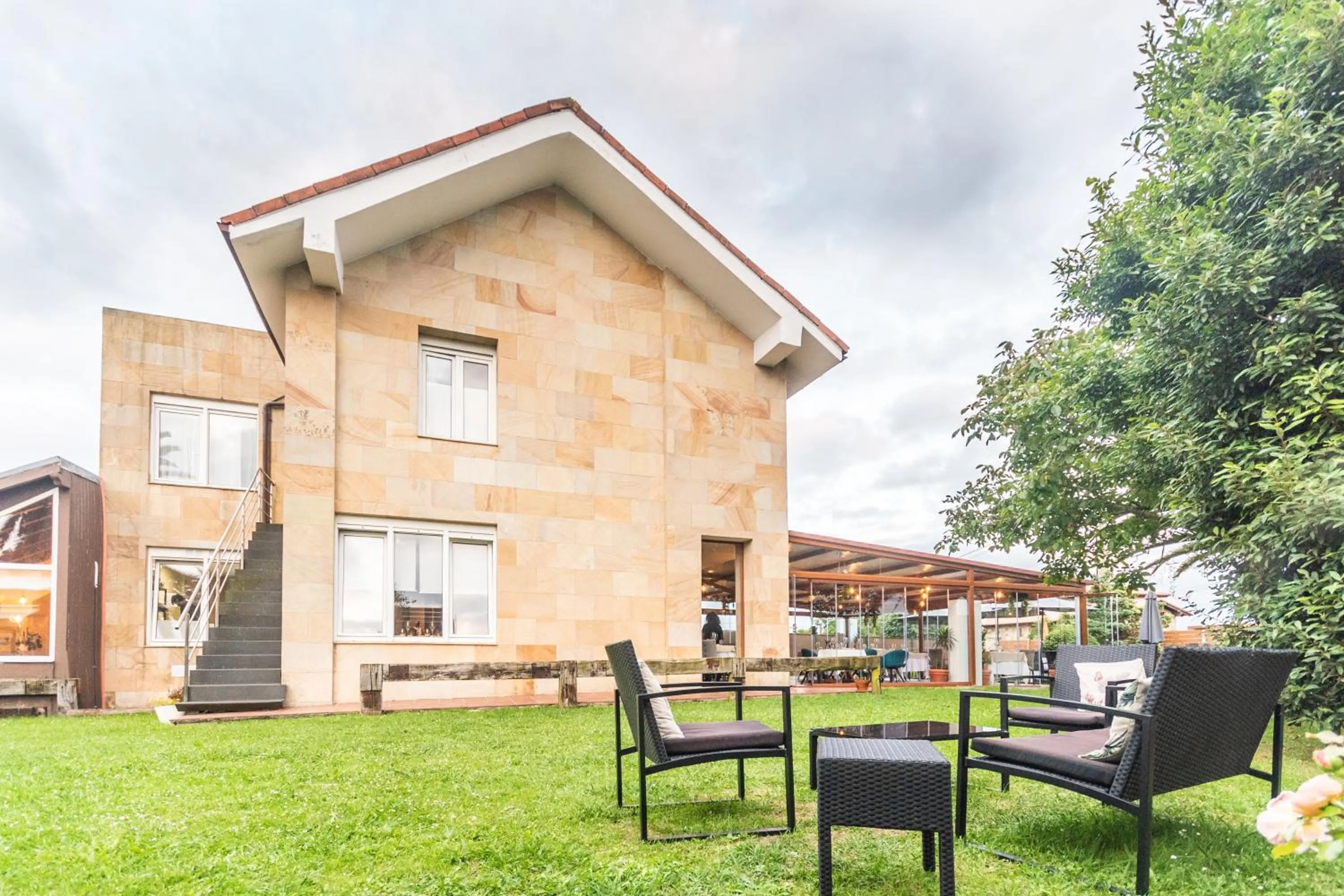 Property building in Hotel Finca Alcamino