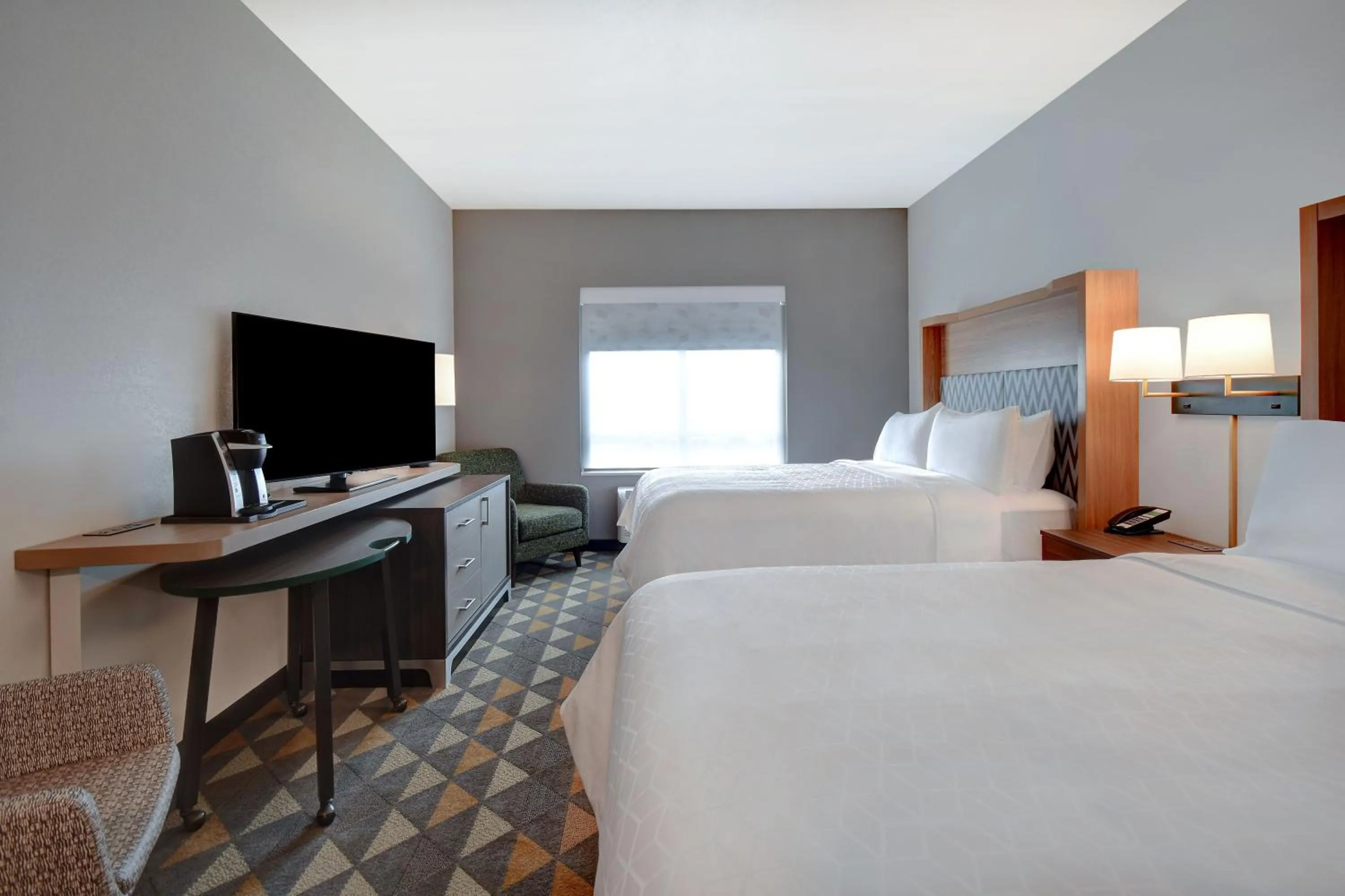 Bedroom, Bed in Holiday Inn - Erie by IHG