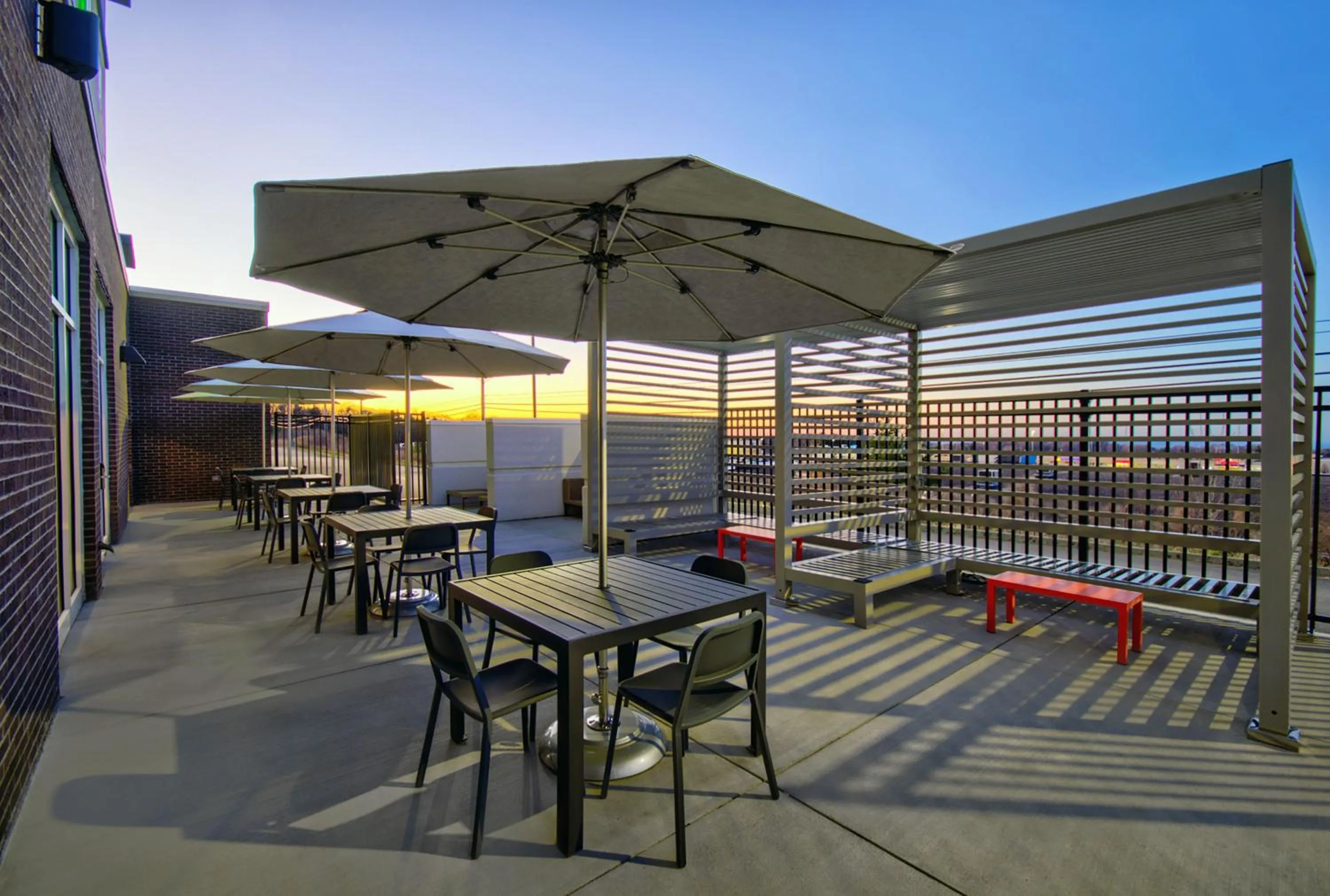 Patio in Holiday Inn - Erie by IHG