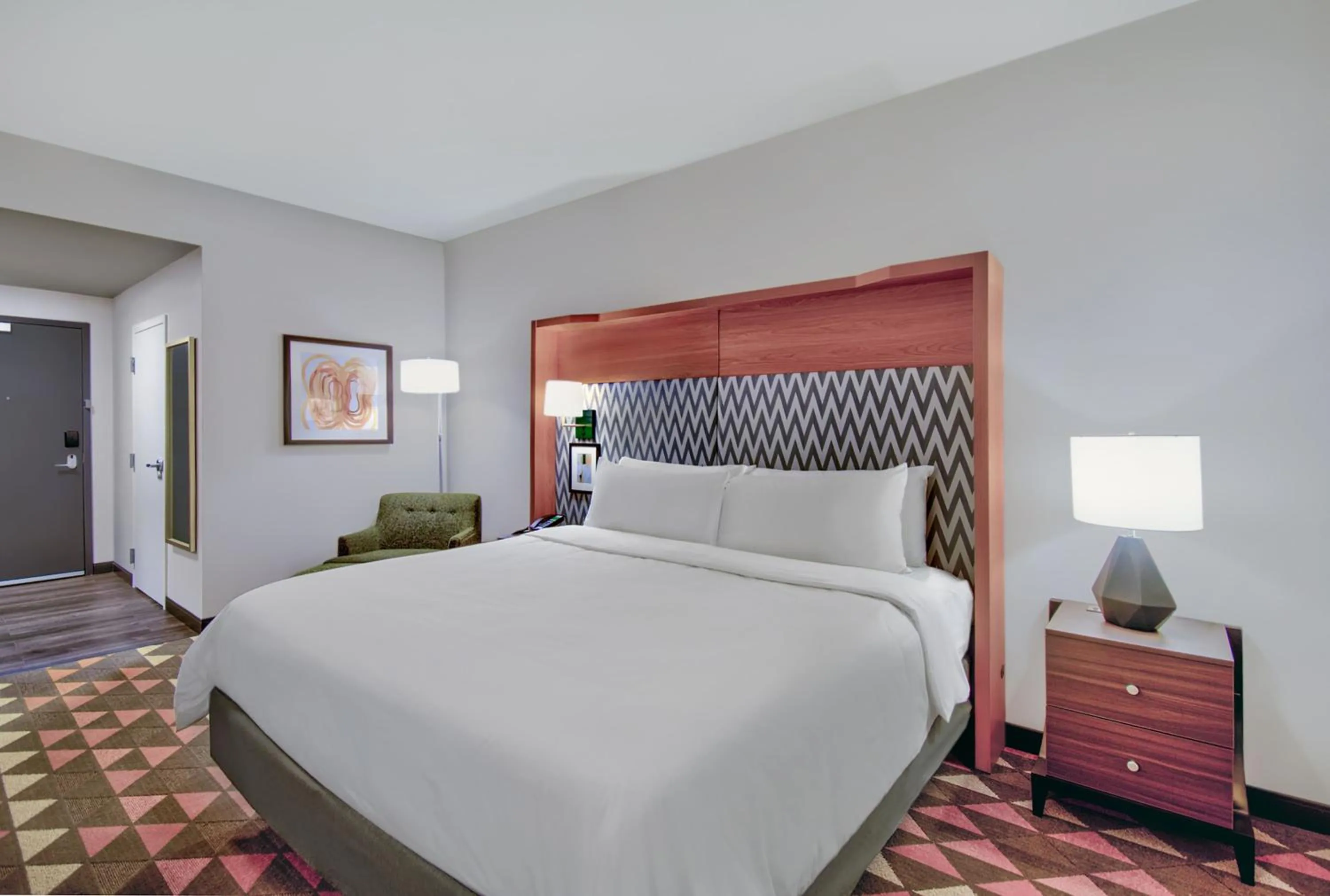 Photo of the whole room, Bed in Holiday Inn - Erie by IHG