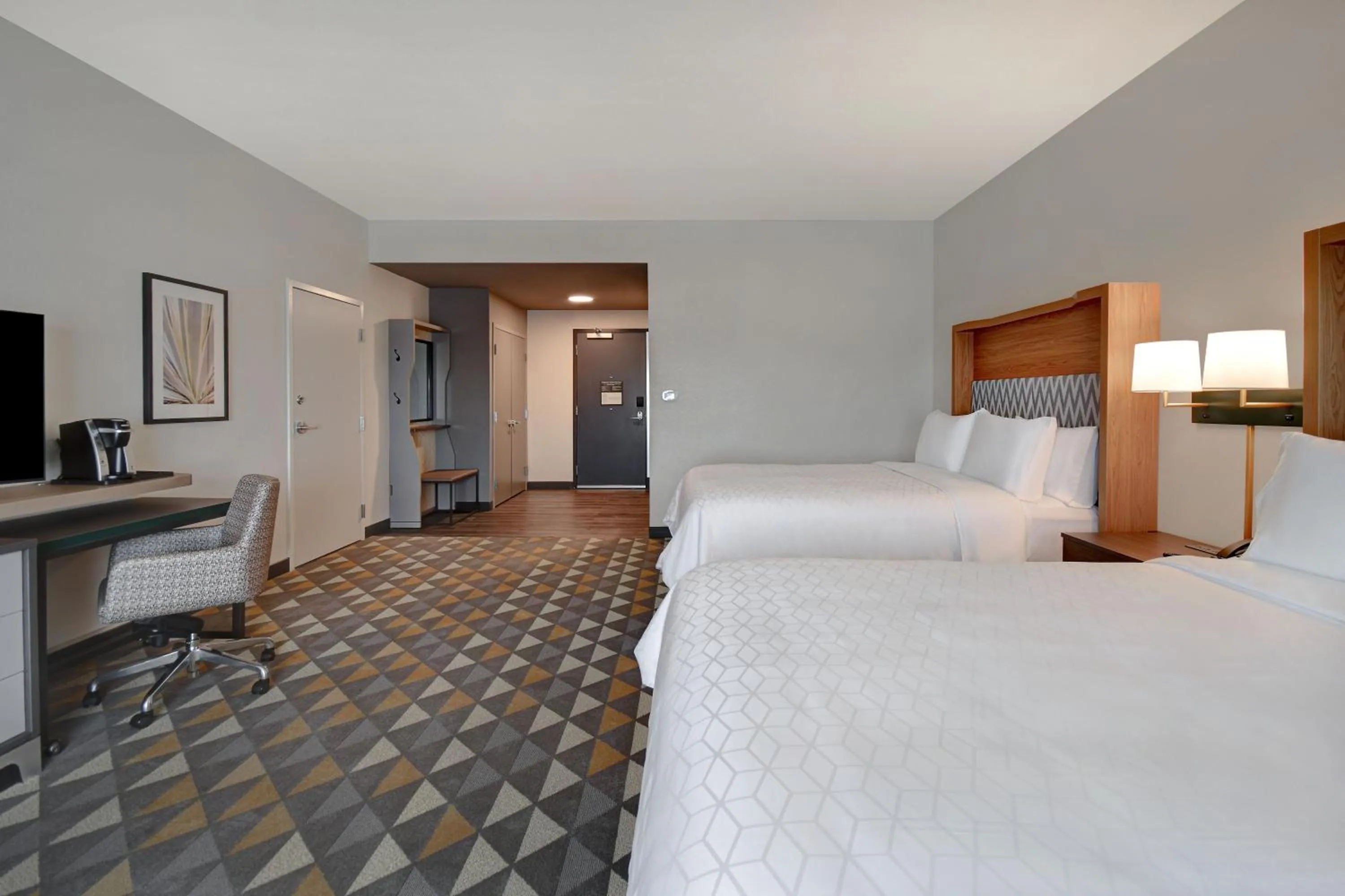 Photo of the whole room, Bed in Holiday Inn - Erie by IHG