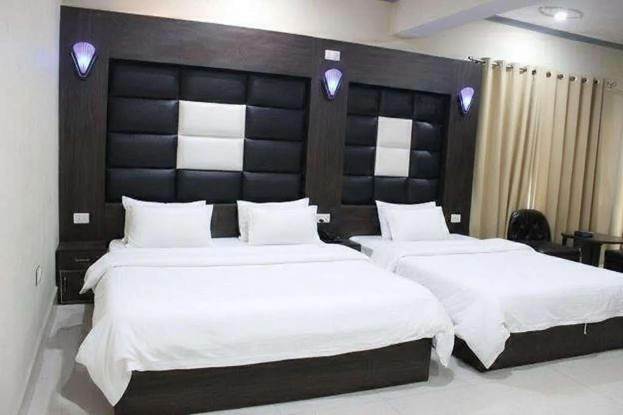 Bed in Hotel Samar