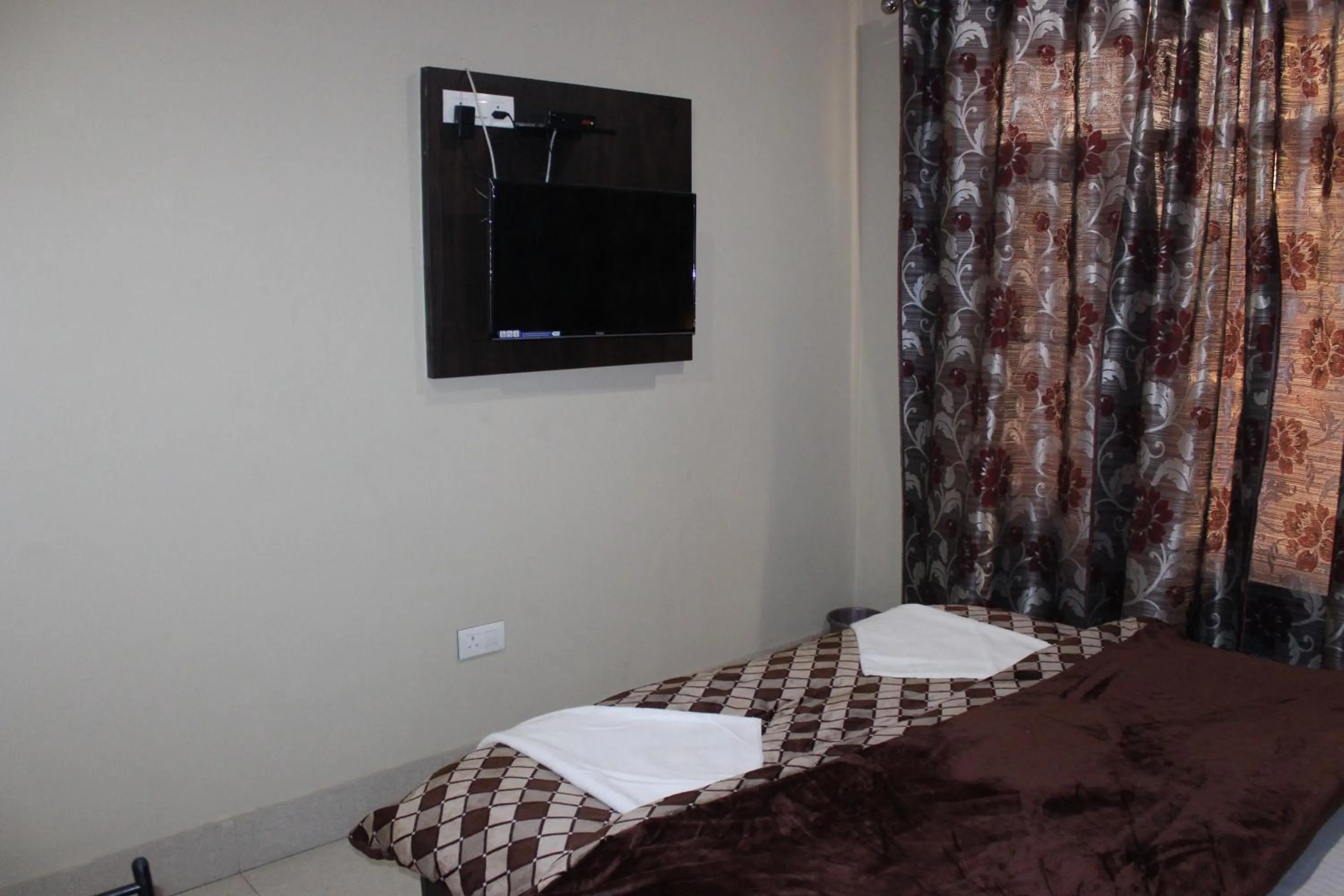 Bedroom, Bed in Hotel Samar