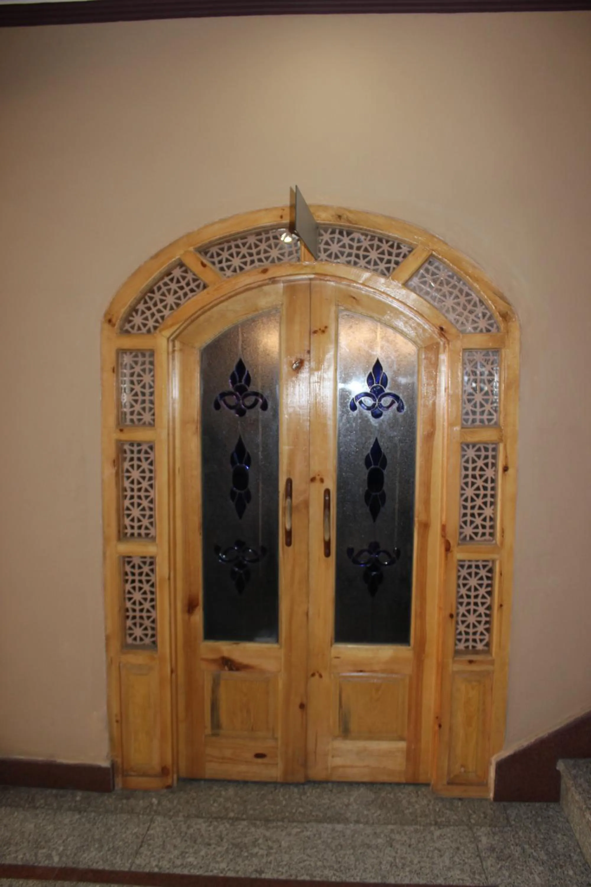 Restaurant/places to eat in Hotel Samar