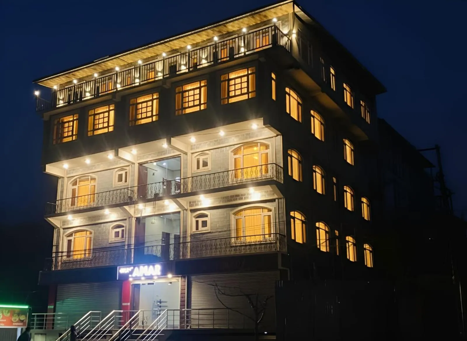 Facade/entrance in Hotel Samar
