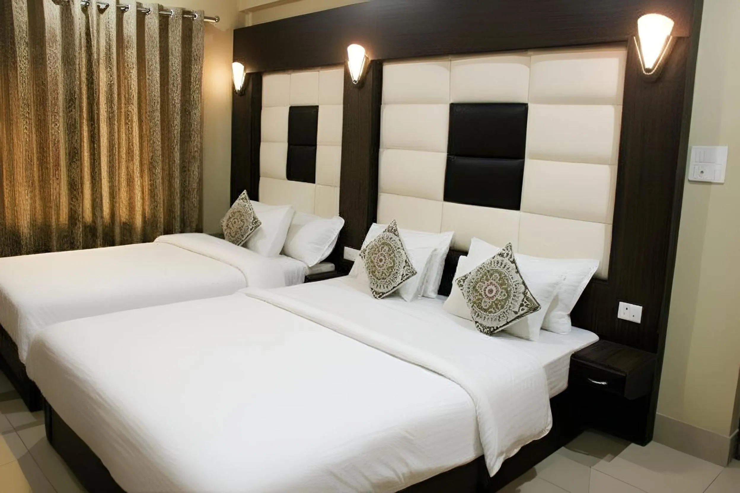 Bed in Hotel Samar