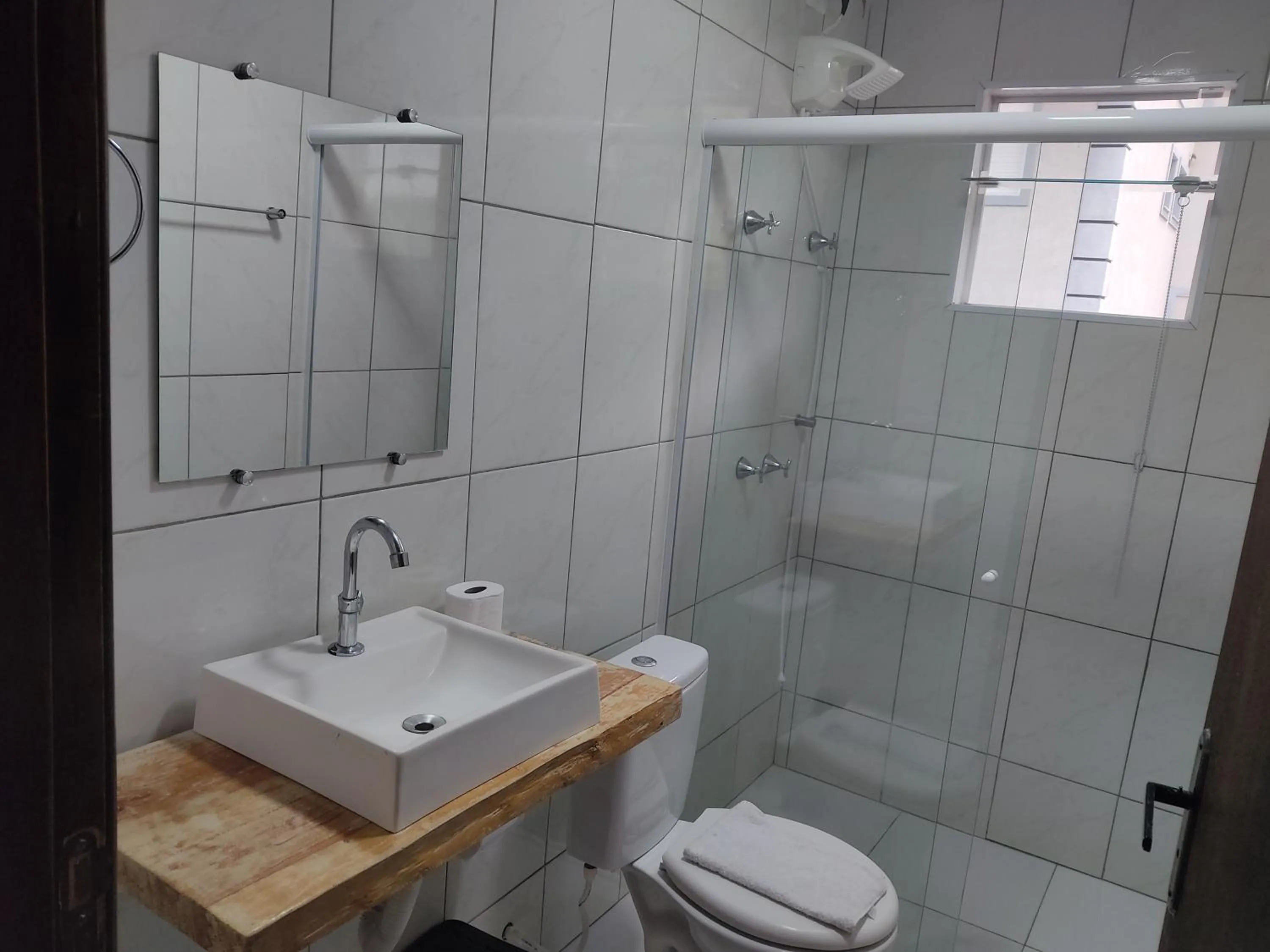 Shower in ANC BOSQUE - 4min do Parque Capivari