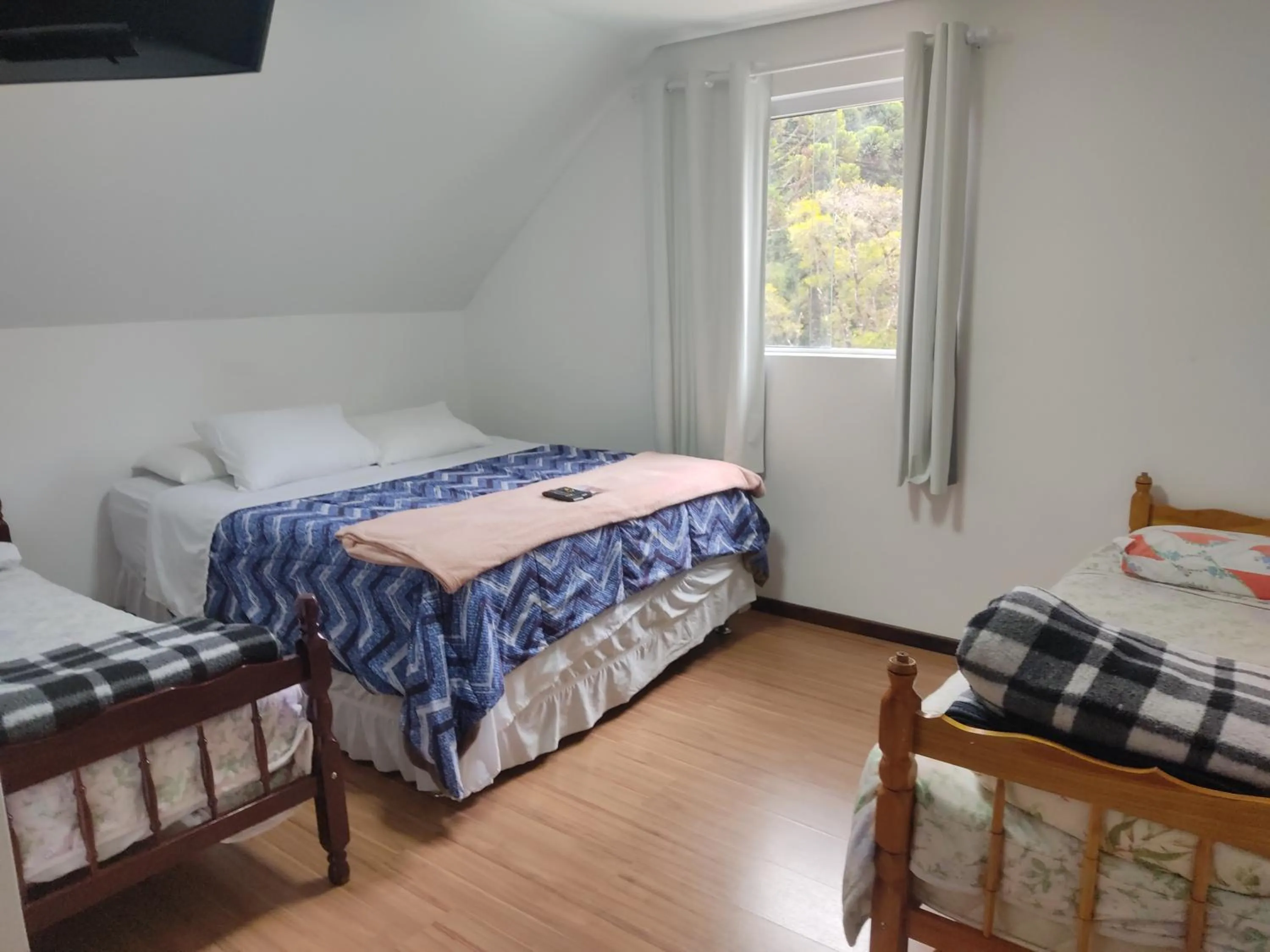 Photo of the whole room, Bed in ANC BOSQUE - 4min do Parque Capivari