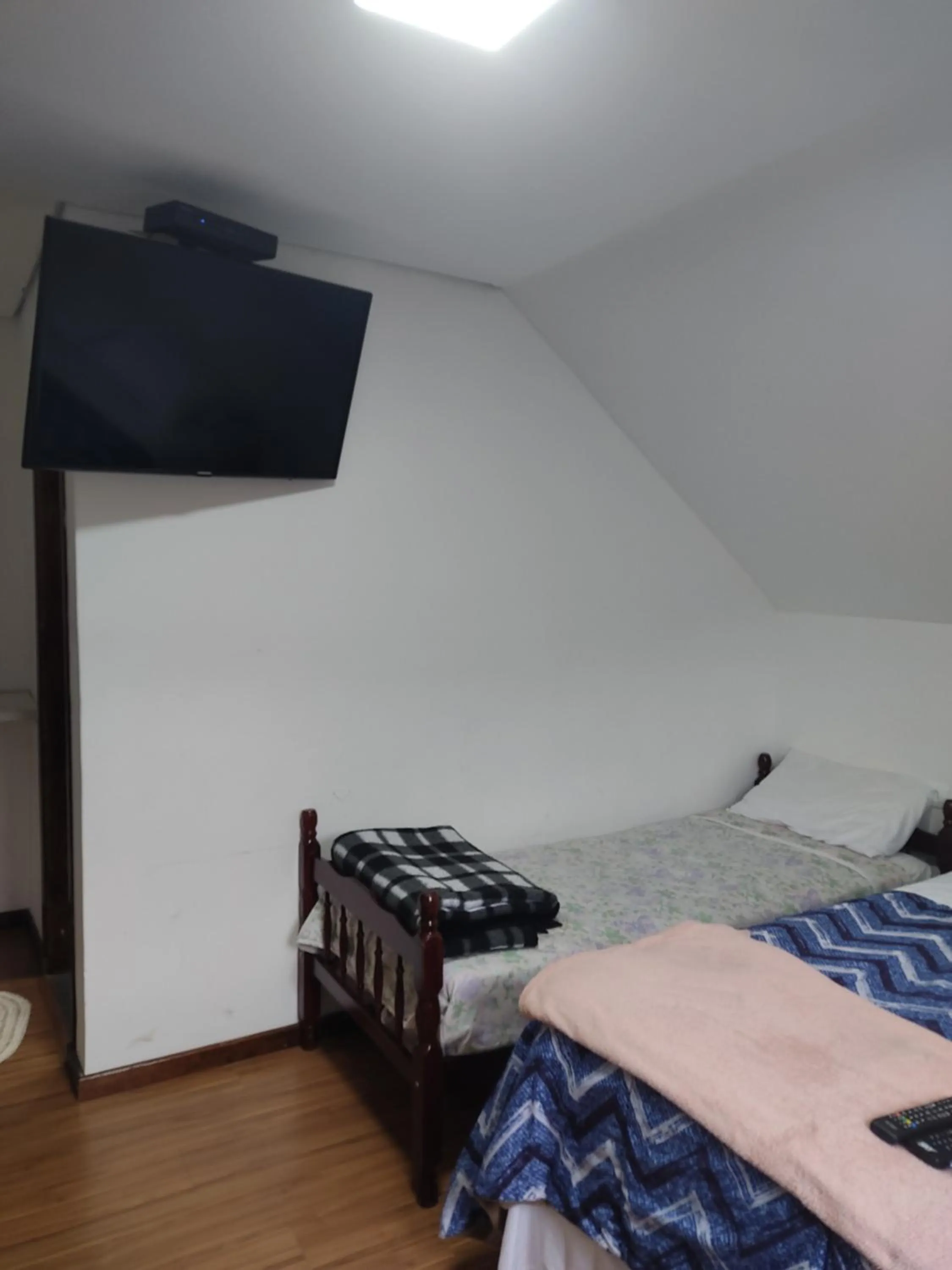 TV and multimedia, Bed in ANC BOSQUE - 4min do Parque Capivari