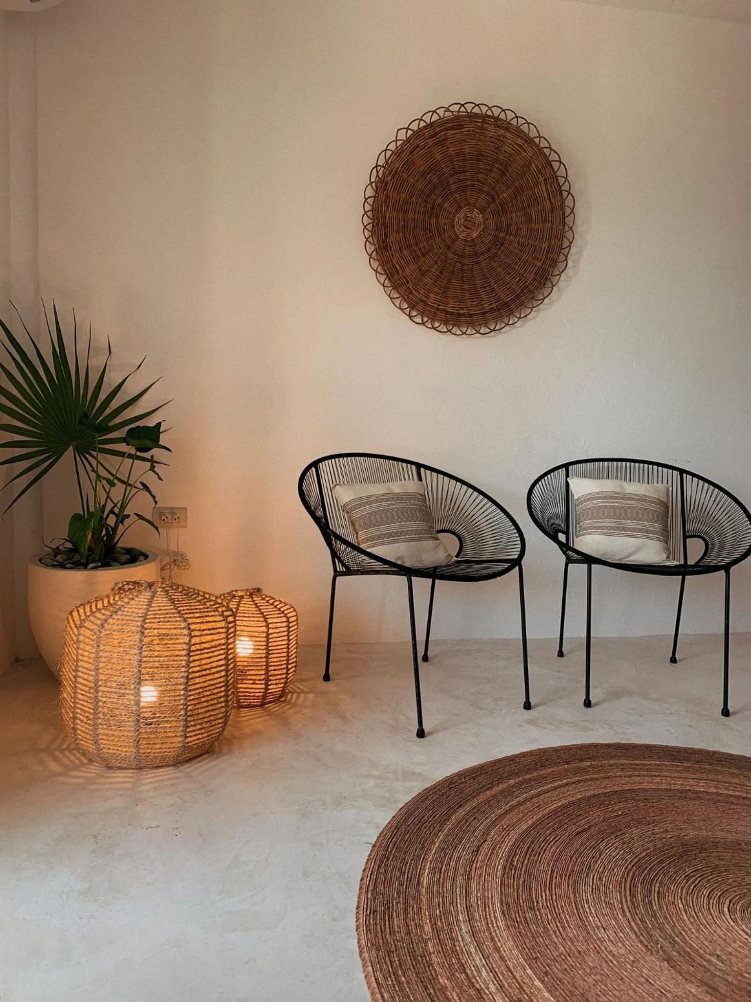 Seating area in Noah Beach Hotel & Suites