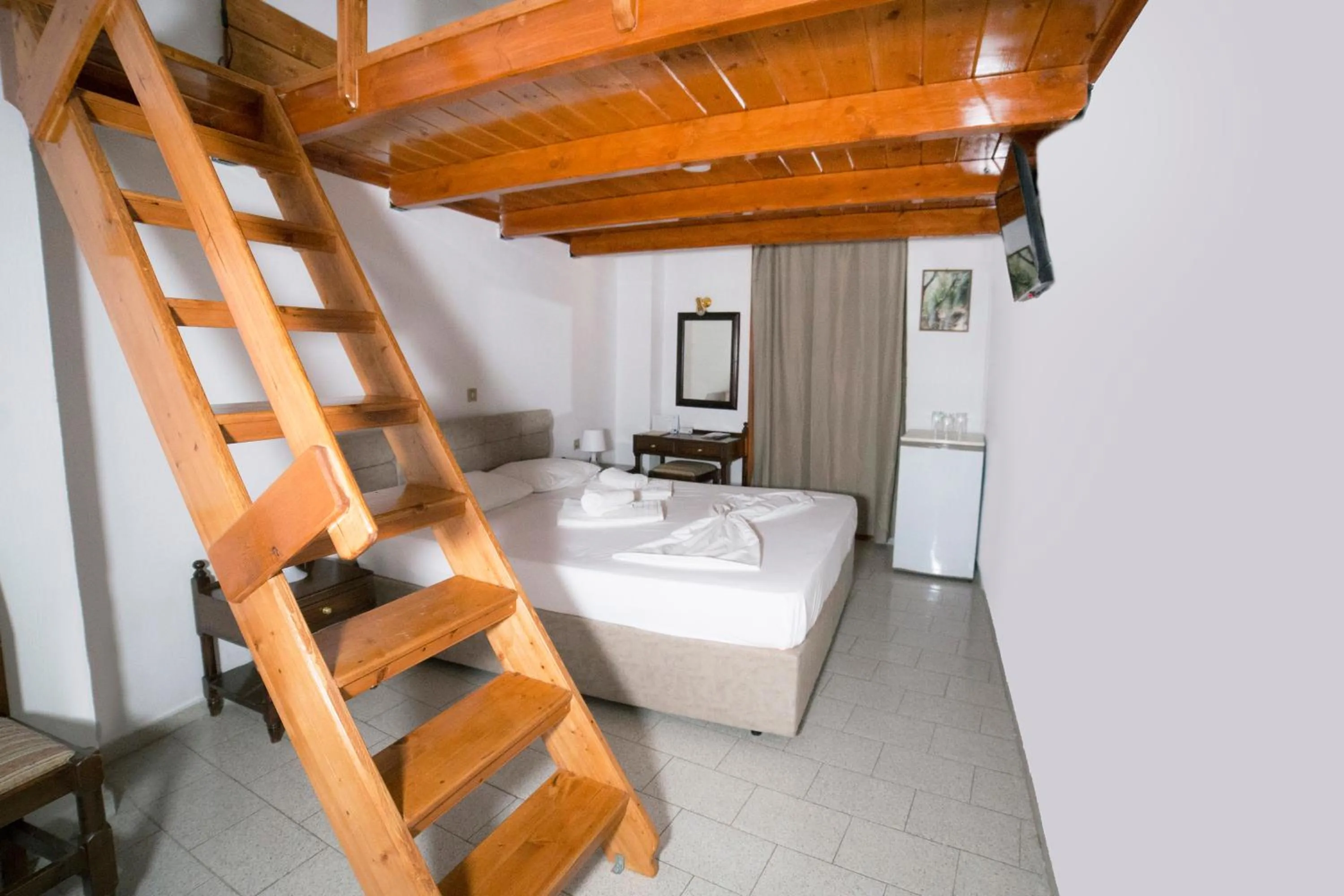 Photo of the whole room, Bed in Κastro Ηotel