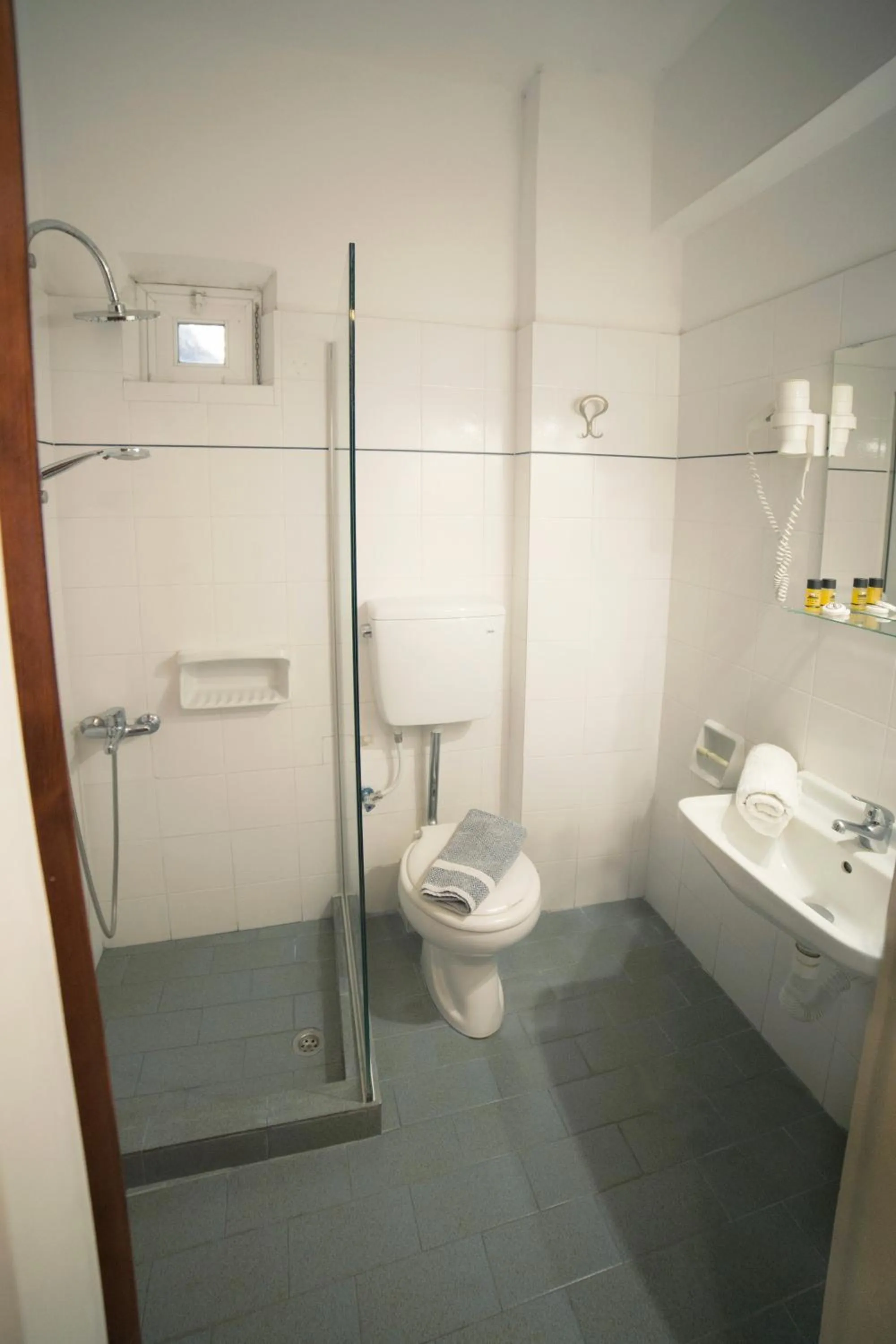 Bathroom in Κastro Ηotel