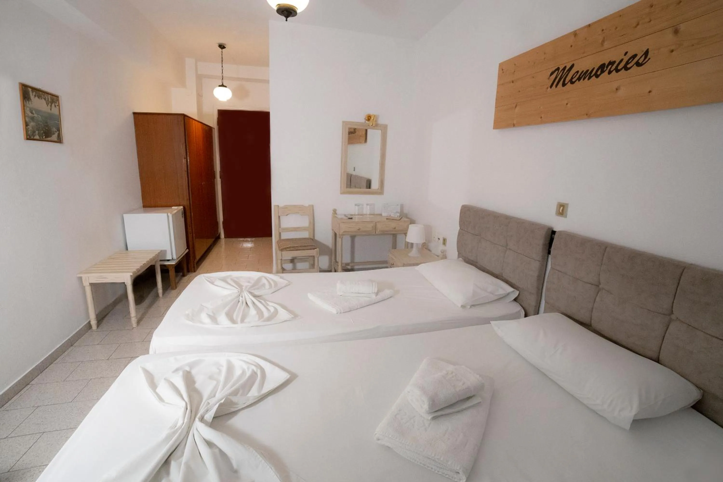 Photo of the whole room, Bed in Κastro Ηotel