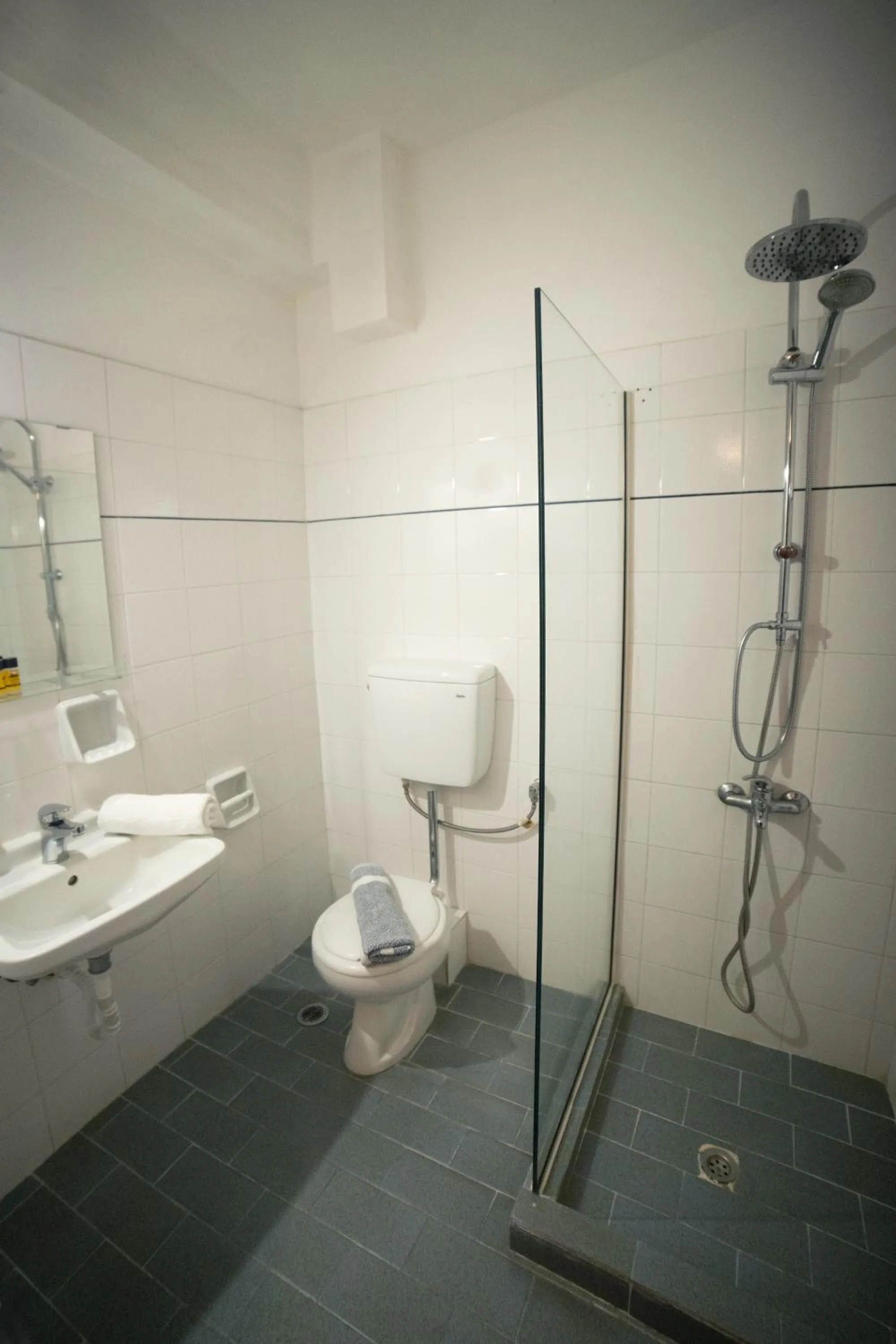 Bathroom in Κastro Ηotel