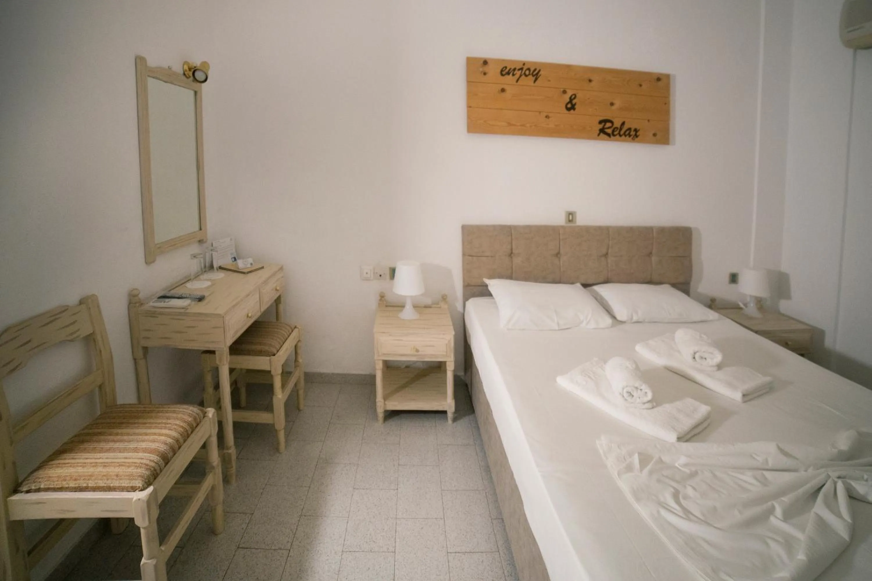 Bed in Κastro Ηotel