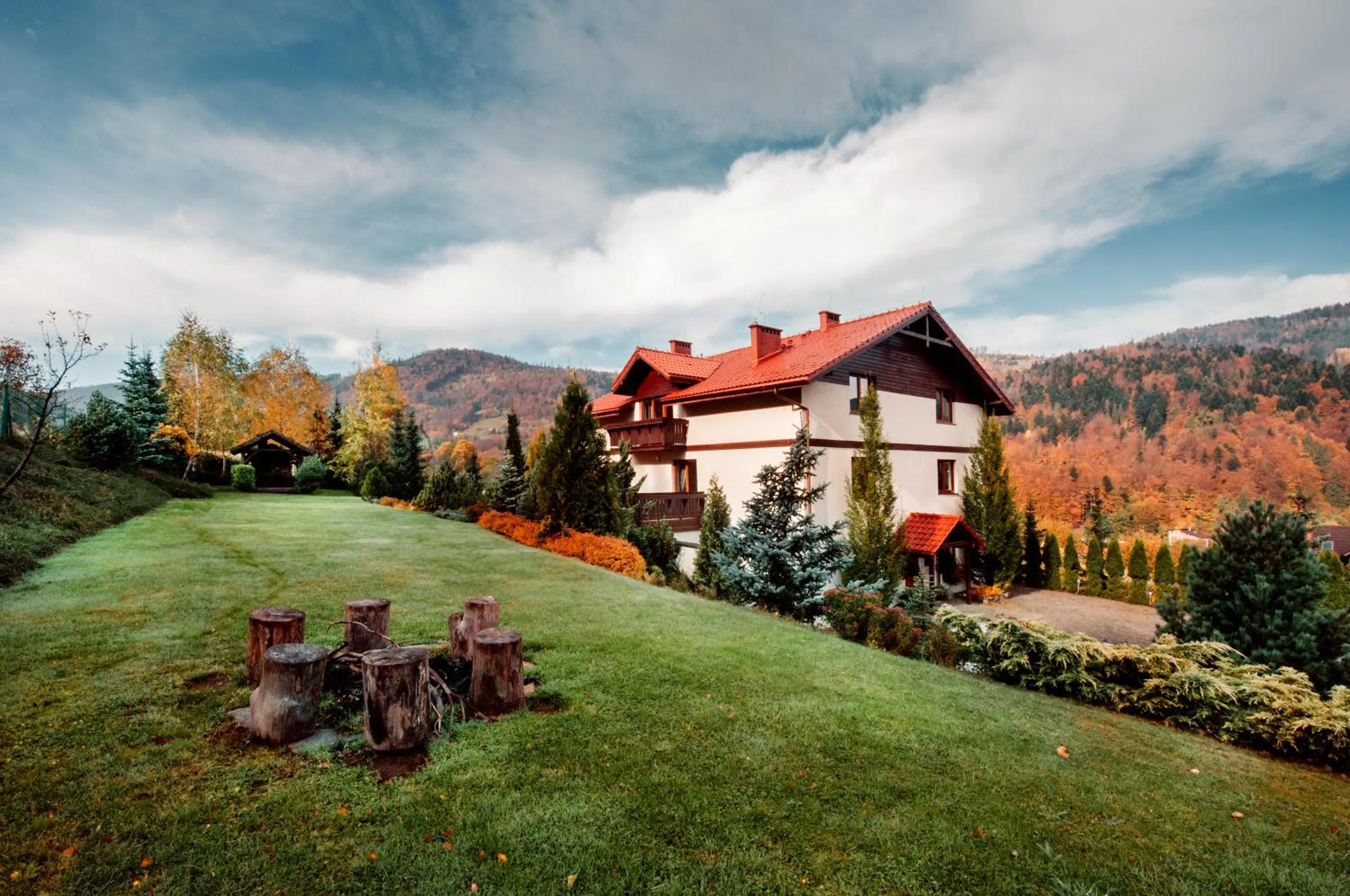 Property building in Przystanek Góry